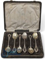 Set of 6 white metal Golf Club Teaspoons, marked made in South Africa, with Golf and crossed clubs