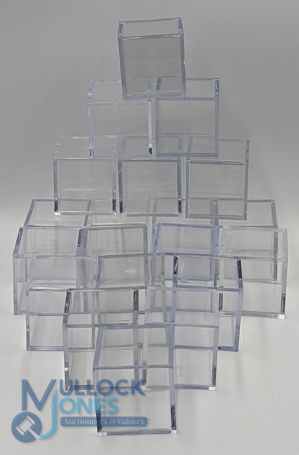 20 Acrylic golf ball display box cubes: 5cm boxes in good used condition