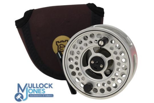 Hardy Bros Ultralite Disc LA 7/8 alloy trout fly reel with fully ventilated frame and 3 5/8" spool - Image 1 of 2