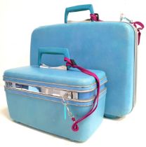 VINTAGE SAMSONITE SUITCASE with a Royal blue hard shell, with locking key, together with a