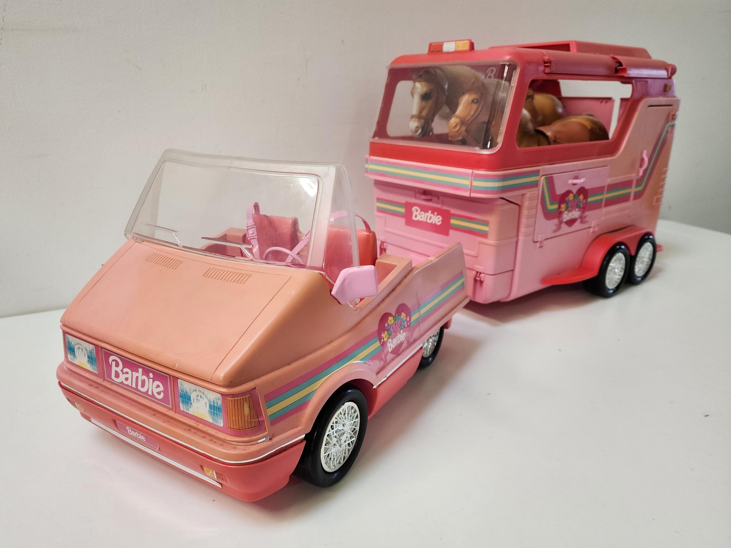 SELECTION OF MATTEL BARBIE HORSES AND HORSE RELATED ACCESSORIES comprising car, with horse box - Image 4 of 8