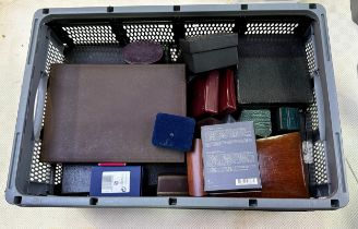 A collection of assorted vintage boxes, predominantly compartmented thimble boxes, some for single