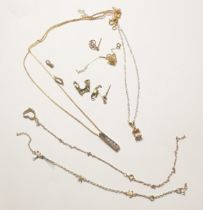 Two 9ct yellow gold chain and pendants, and various other 9ct gold items of broken jewellery,