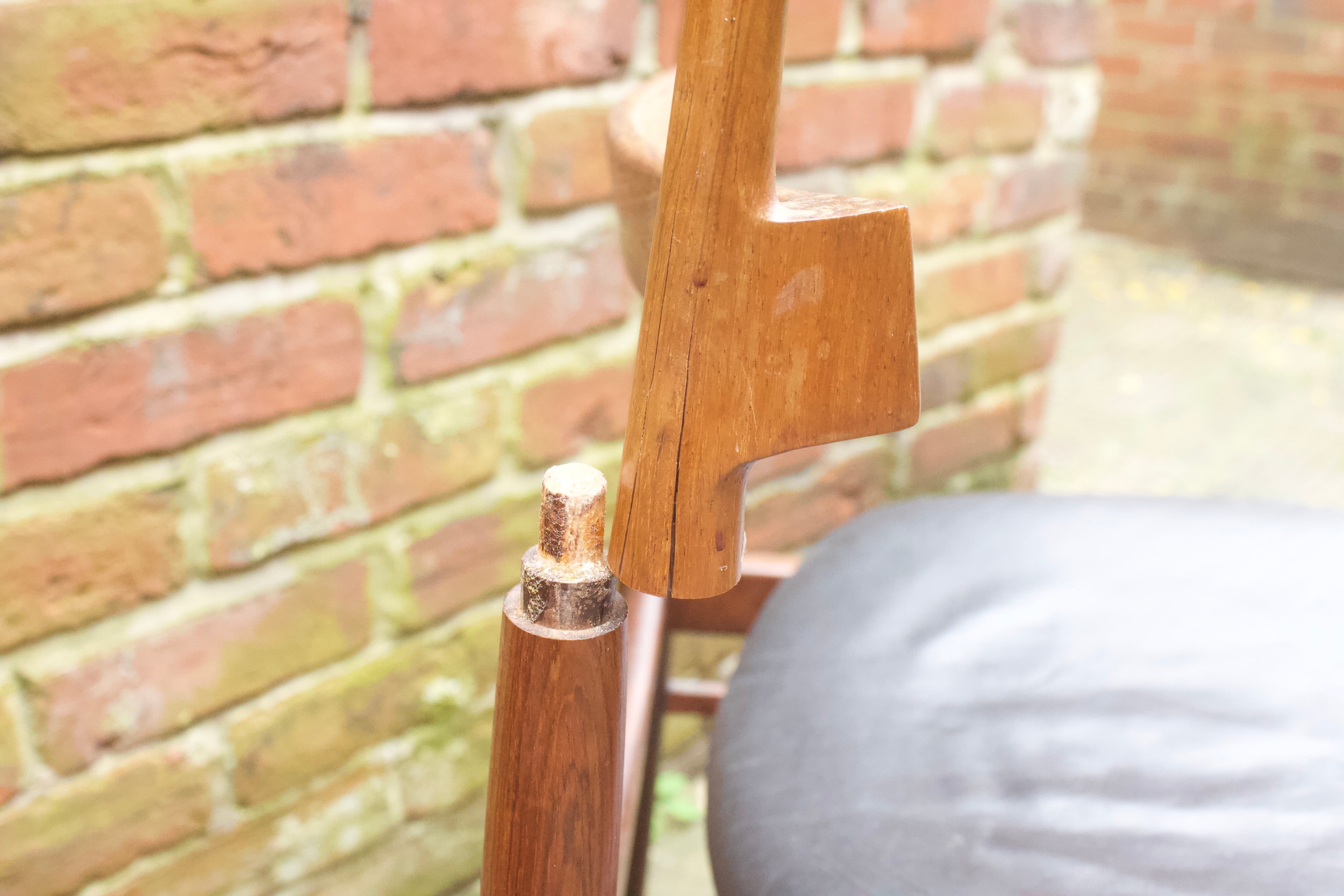 A Danish Rosewood dining table by Sibast, and four rosewood chairs designed by Børge Mogensen/ - Image 5 of 6