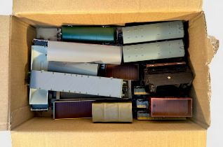 A collection of assorted unboxed ‘OO’ gauge model railway locomotives, shunters and rolling stock,