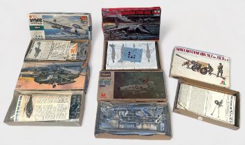 A collection of vintage Japanese scale model Military plastic build kits, comprising Hasegawa,