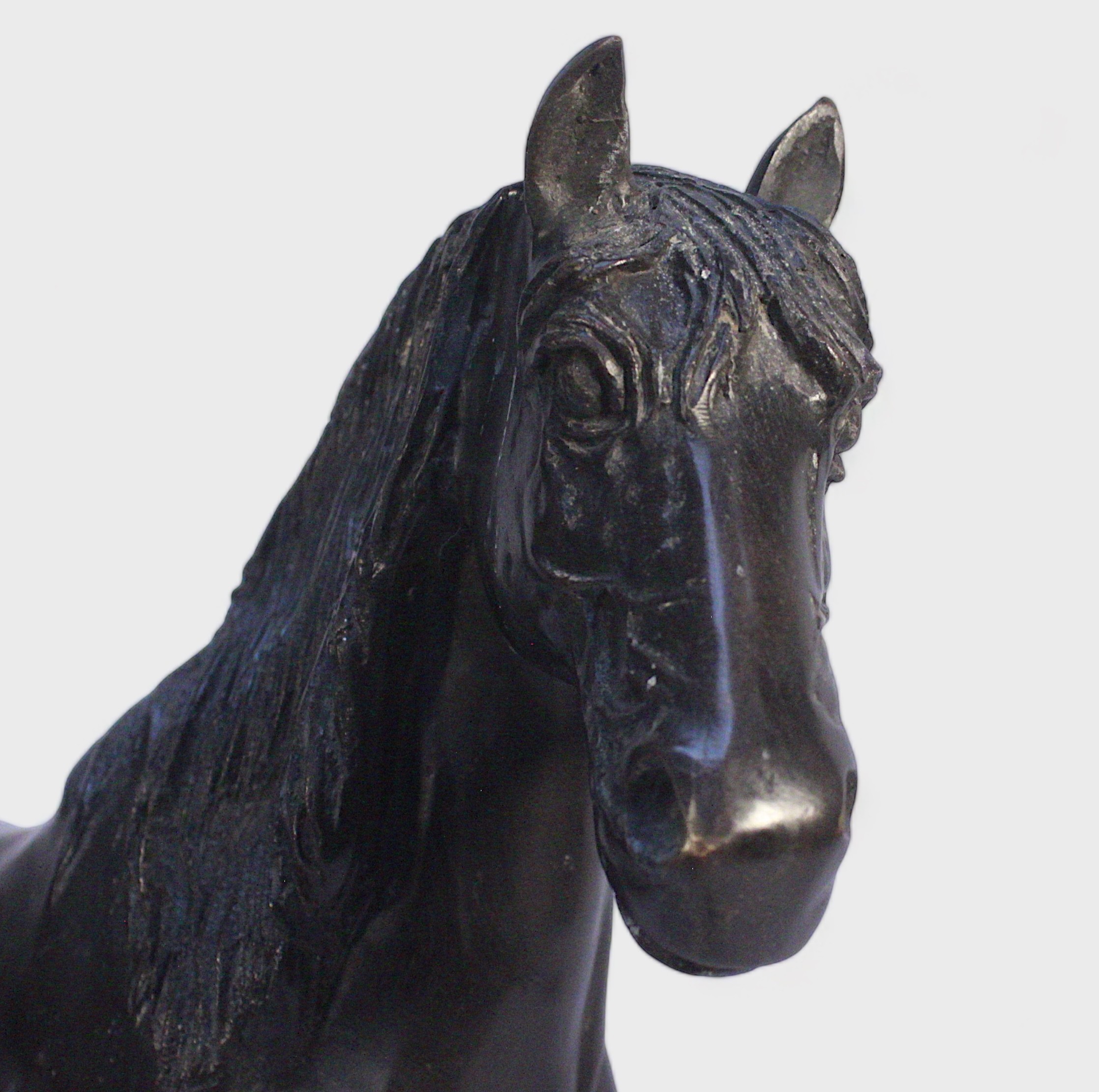 A large 'lost wax' cast and patinated bronze model of a Stallion, 46x60cm - Image 2 of 3