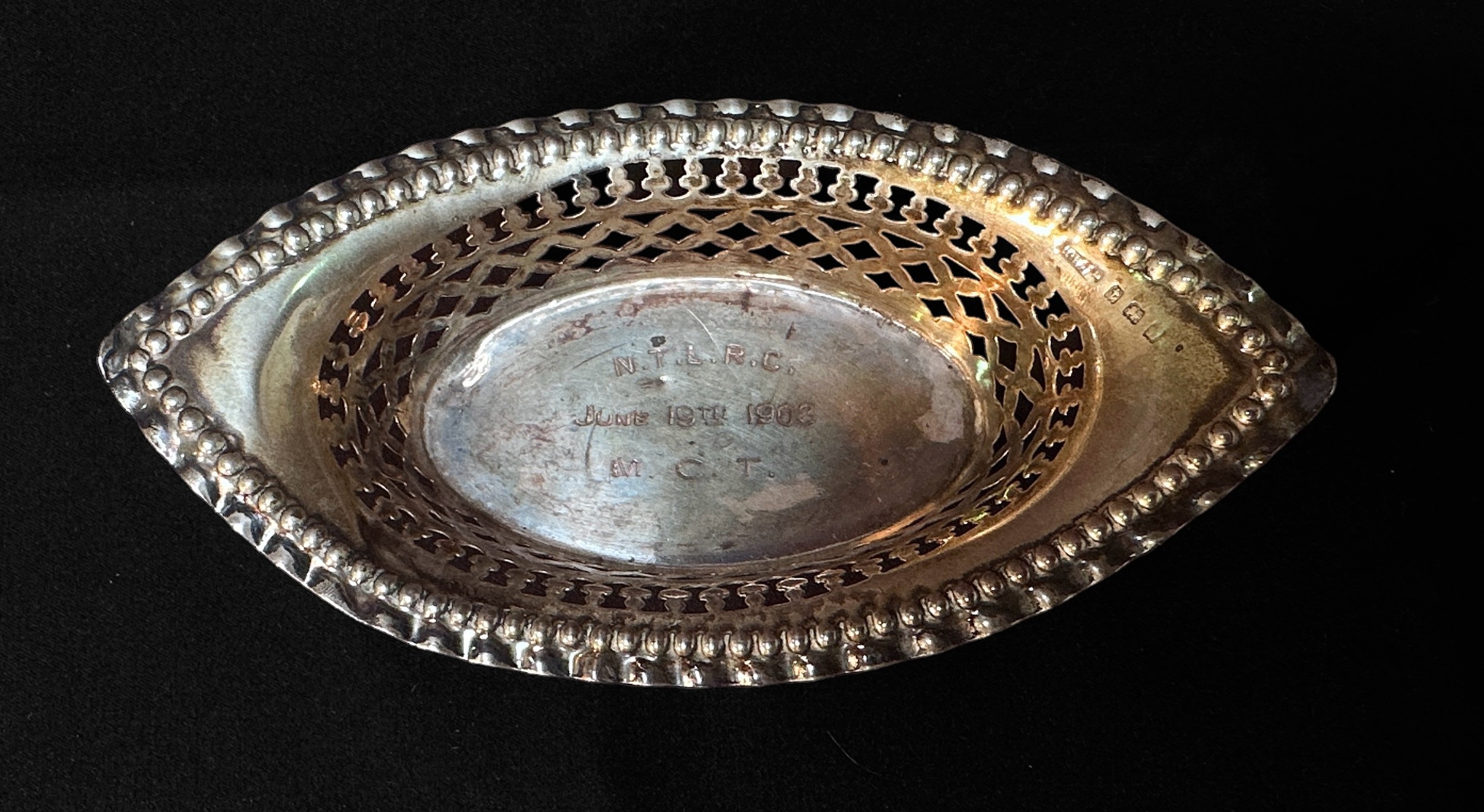 A Victorian silver pin dish with fourteen-petal rim and inset with a George II silver sixpence dated - Image 2 of 2