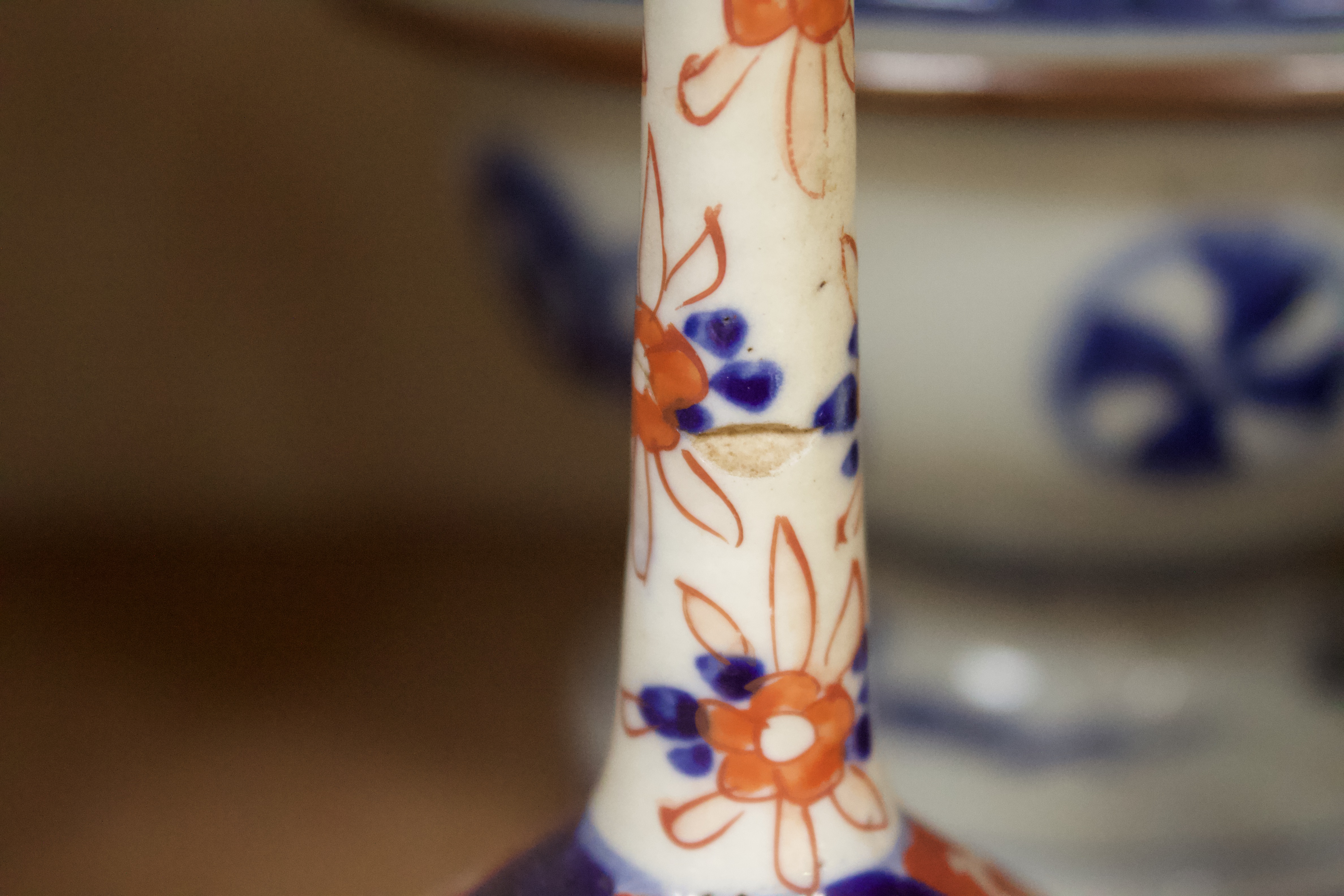 A collection of assorted Oriental and Oriental style ceramics including a Chinese blue and white tea - Image 7 of 9