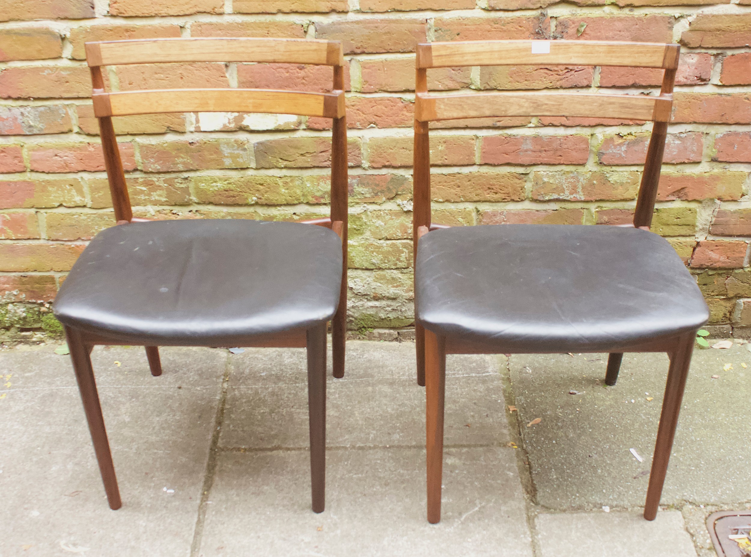 A Danish Rosewood dining table by Sibast, and four rosewood chairs designed by Børge Mogensen/ - Image 4 of 6