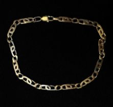 An 18ct gold bracelet, gross weight approximately 10.3g