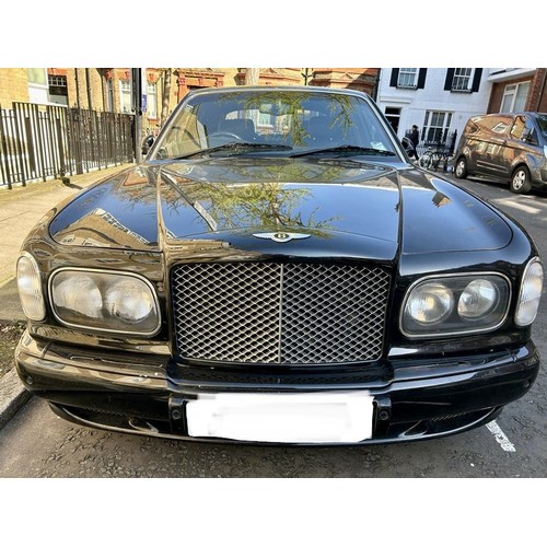 Bentley Arnage R, 6750cc V8 Twin Turbo, Black coachwork with matching black leather upholstery and - Image 13 of 78
