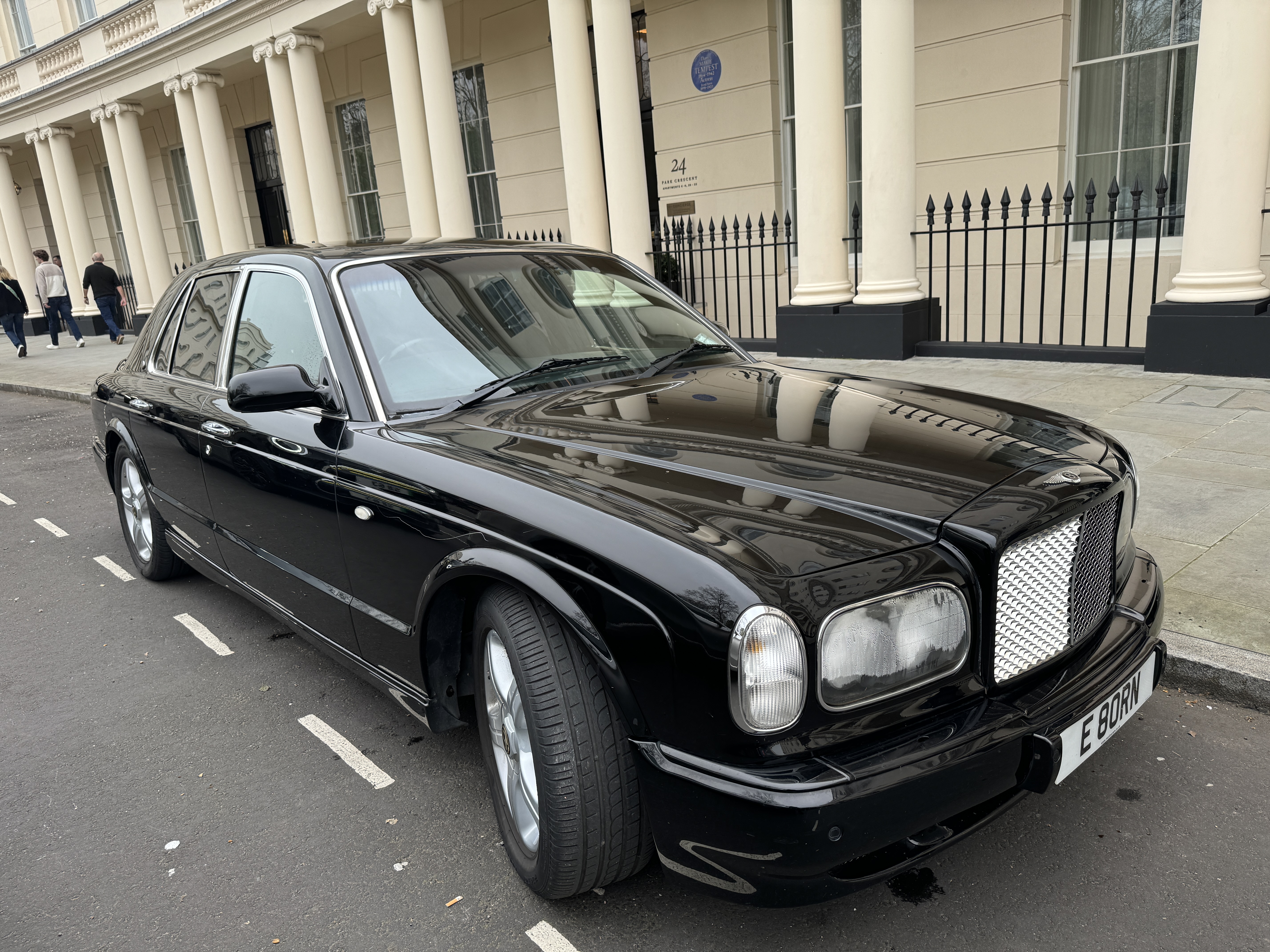 Bentley Arnage R, 6750cc V8 Twin Turbo, Black coachwork with matching black leather upholstery and - Image 68 of 78