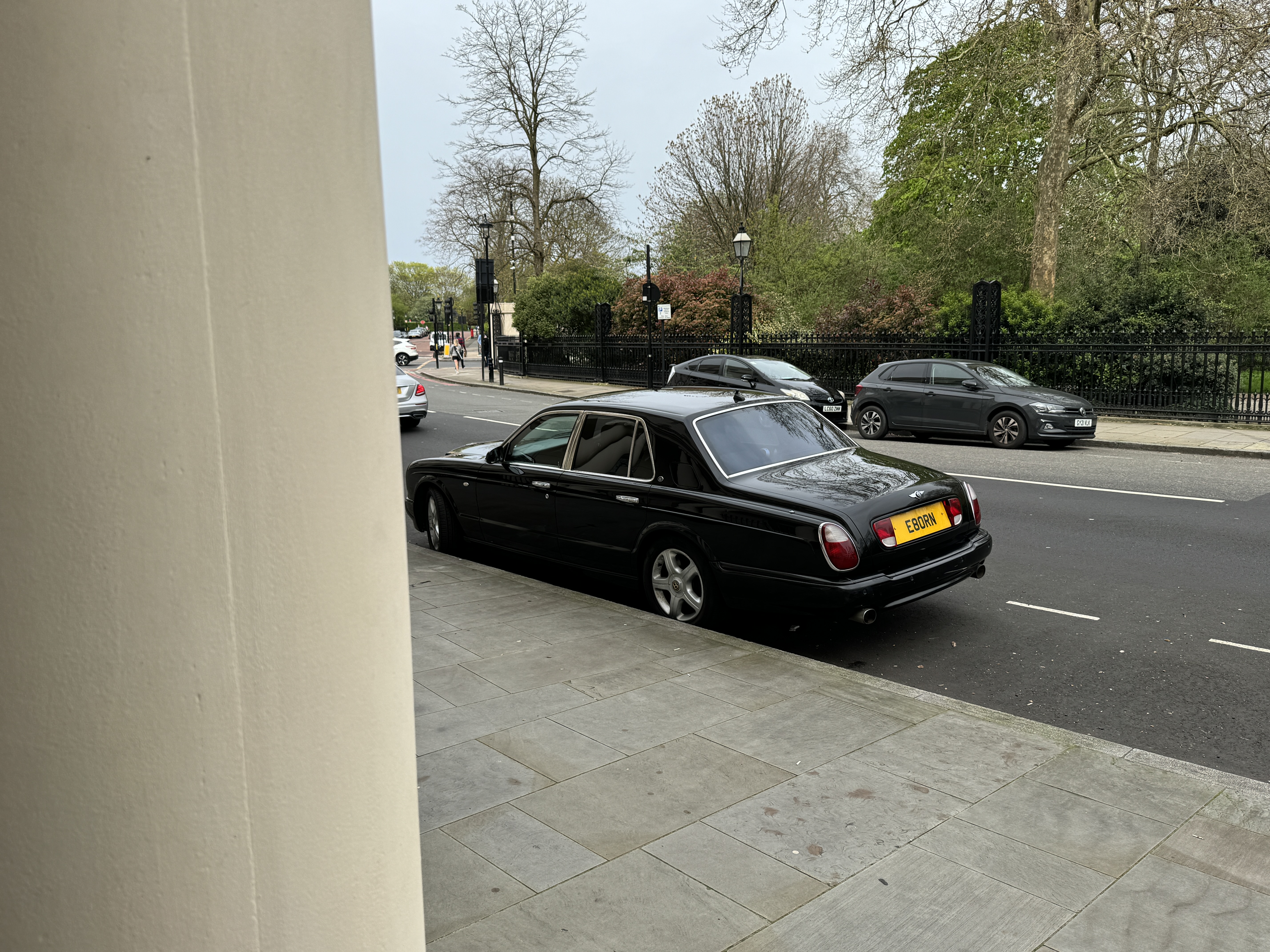 Bentley Arnage R, 6750cc V8 Twin Turbo, Black coachwork with matching black leather upholstery and - Image 72 of 78