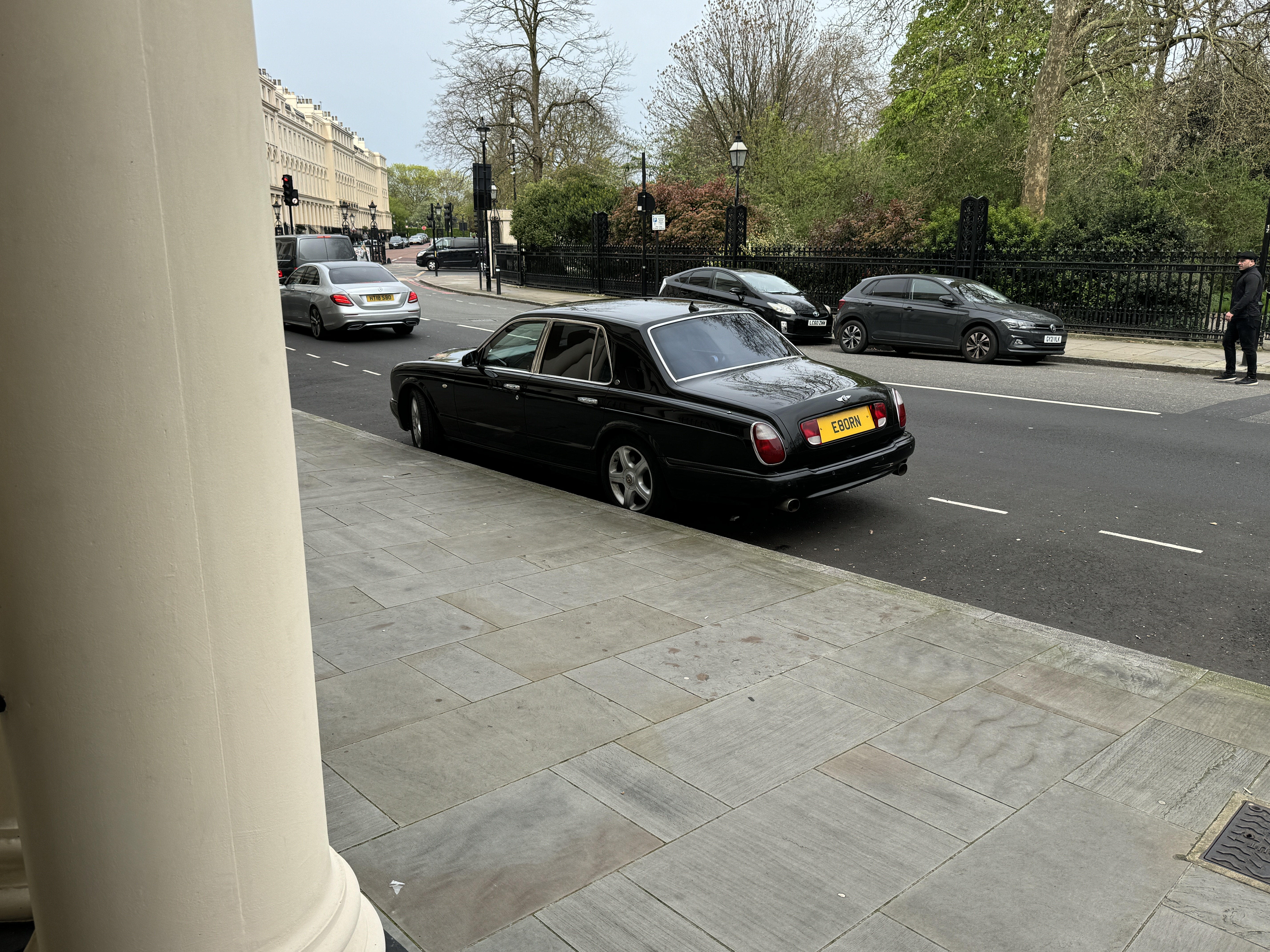 Bentley Arnage R, 6750cc V8 Twin Turbo, Black coachwork with matching black leather upholstery and - Image 73 of 78