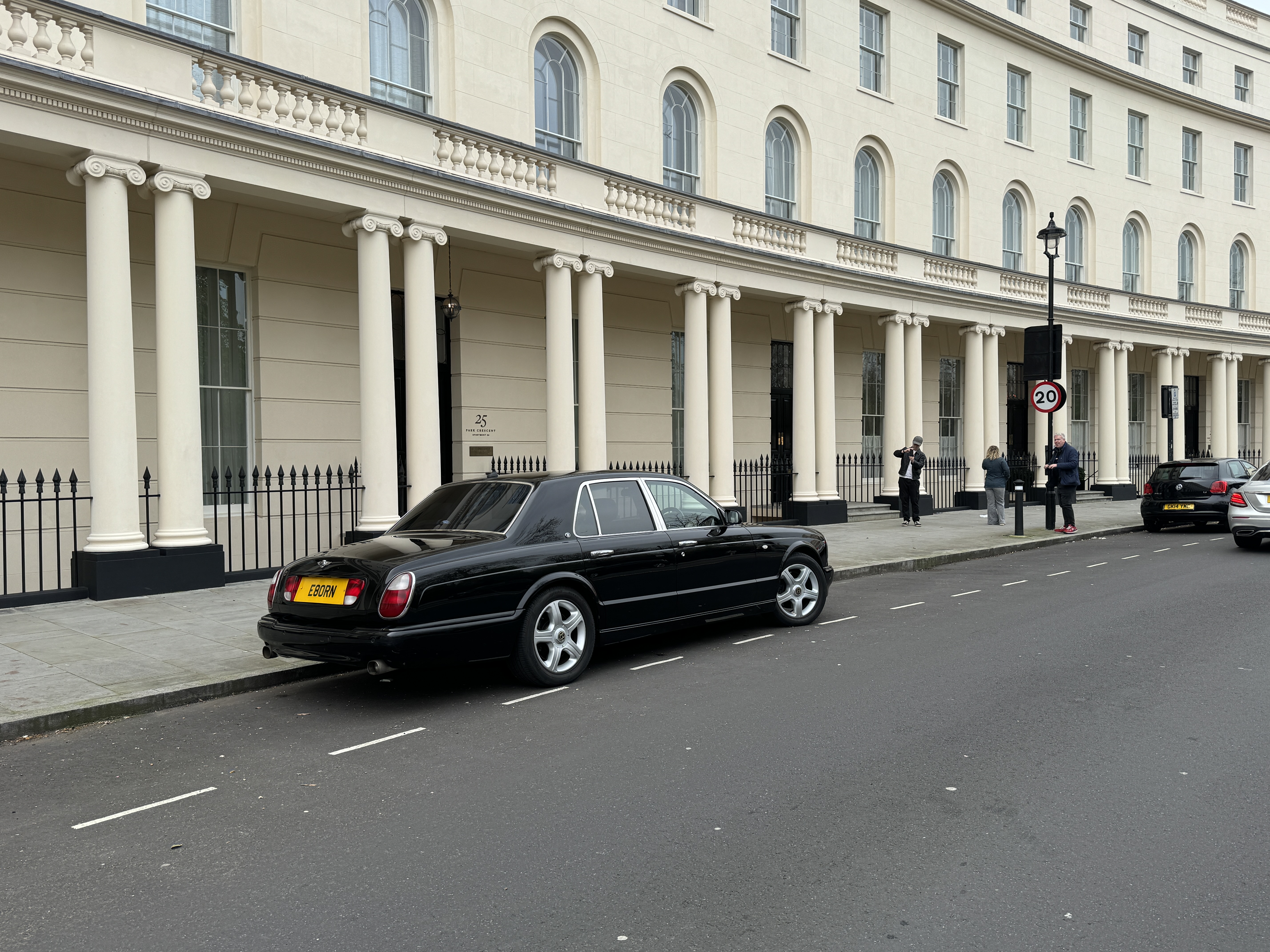 Bentley Arnage R, 6750cc V8 Twin Turbo, Black coachwork with matching black leather upholstery and - Image 71 of 78