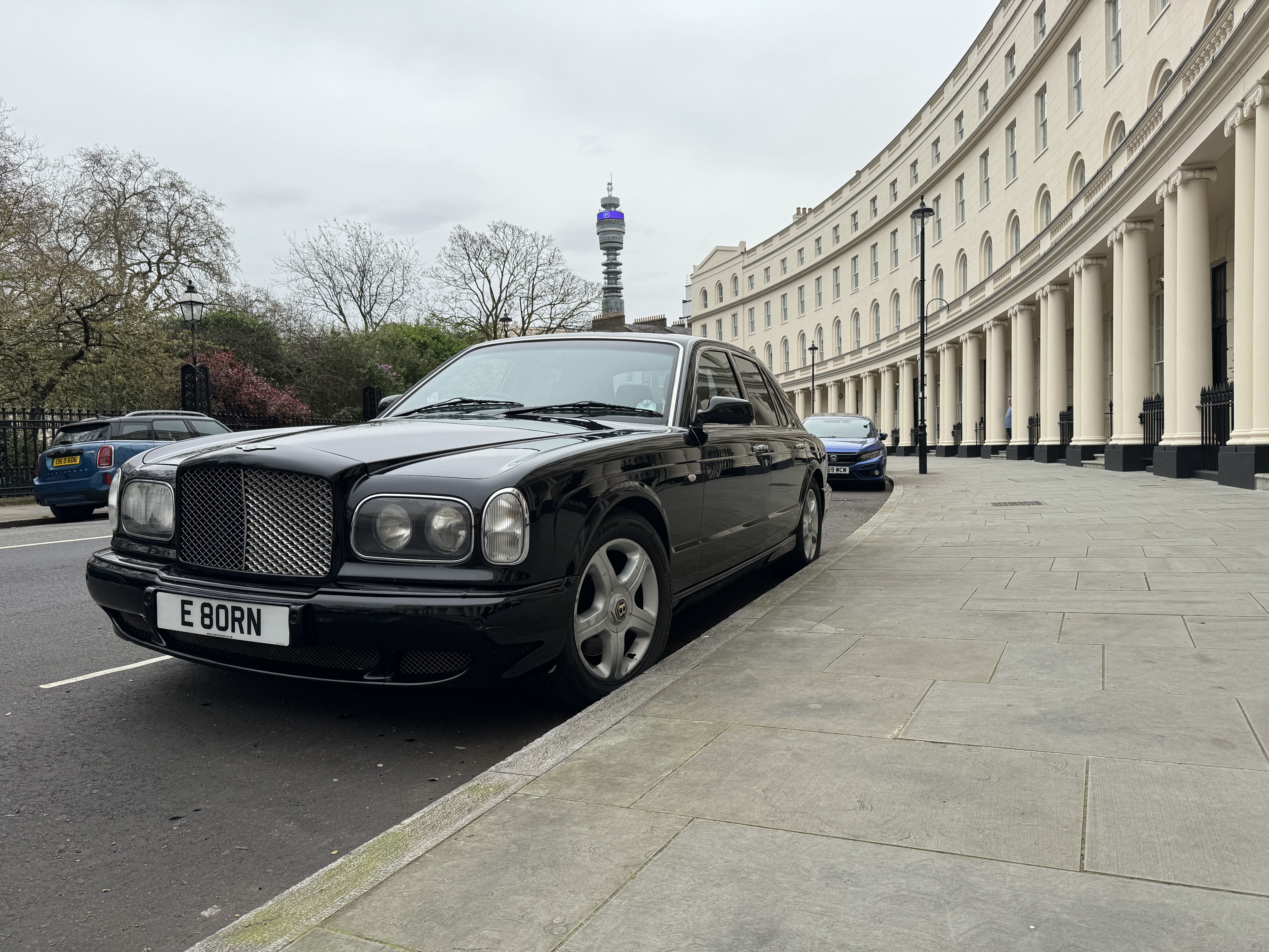 Bentley Arnage R, 6750cc V8 Twin Turbo, Black coachwork with matching black leather upholstery and - Image 22 of 78
