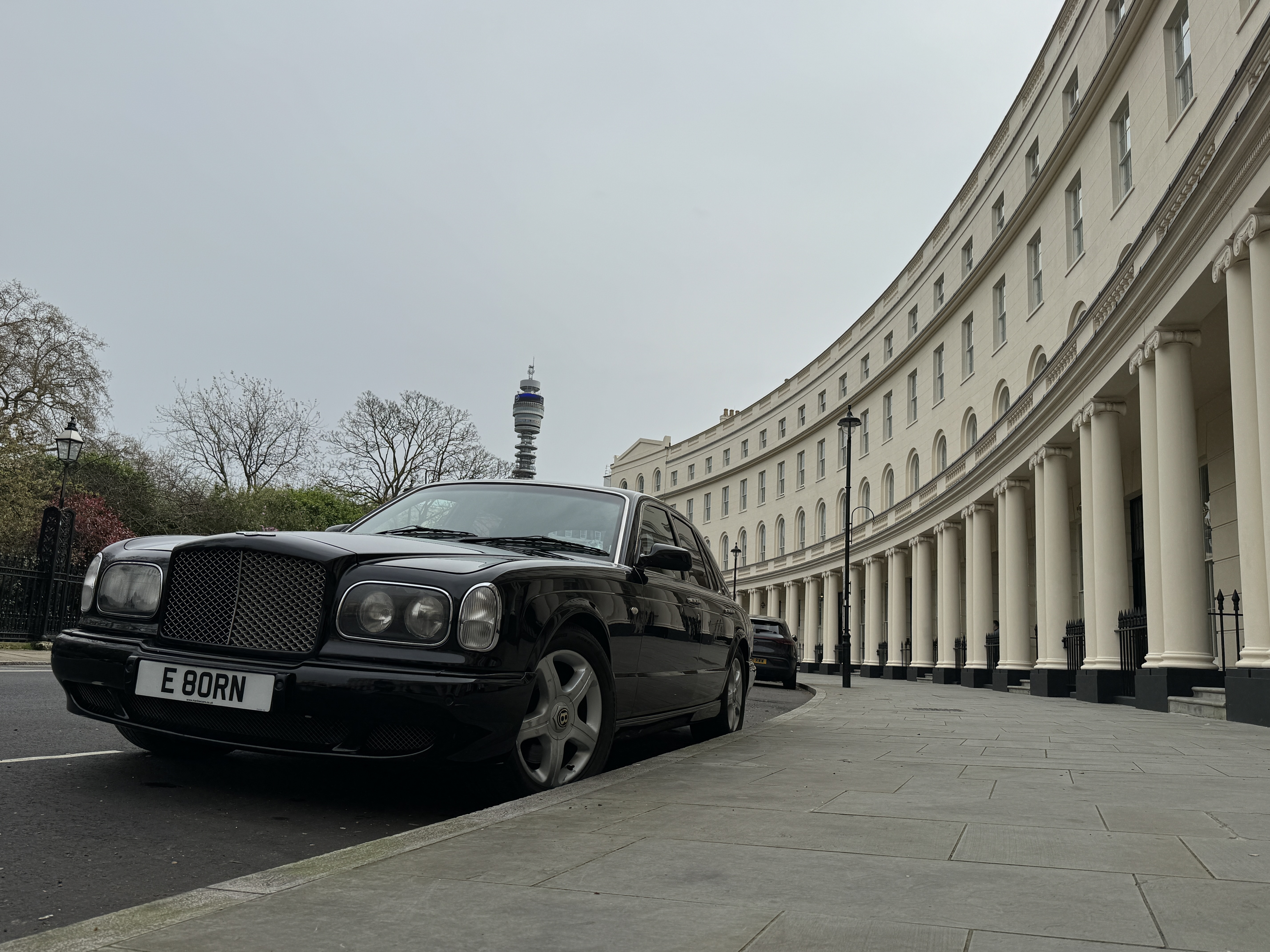 Bentley Arnage R, 6750cc V8 Twin Turbo, Black coachwork with matching black leather upholstery and - Image 75 of 78