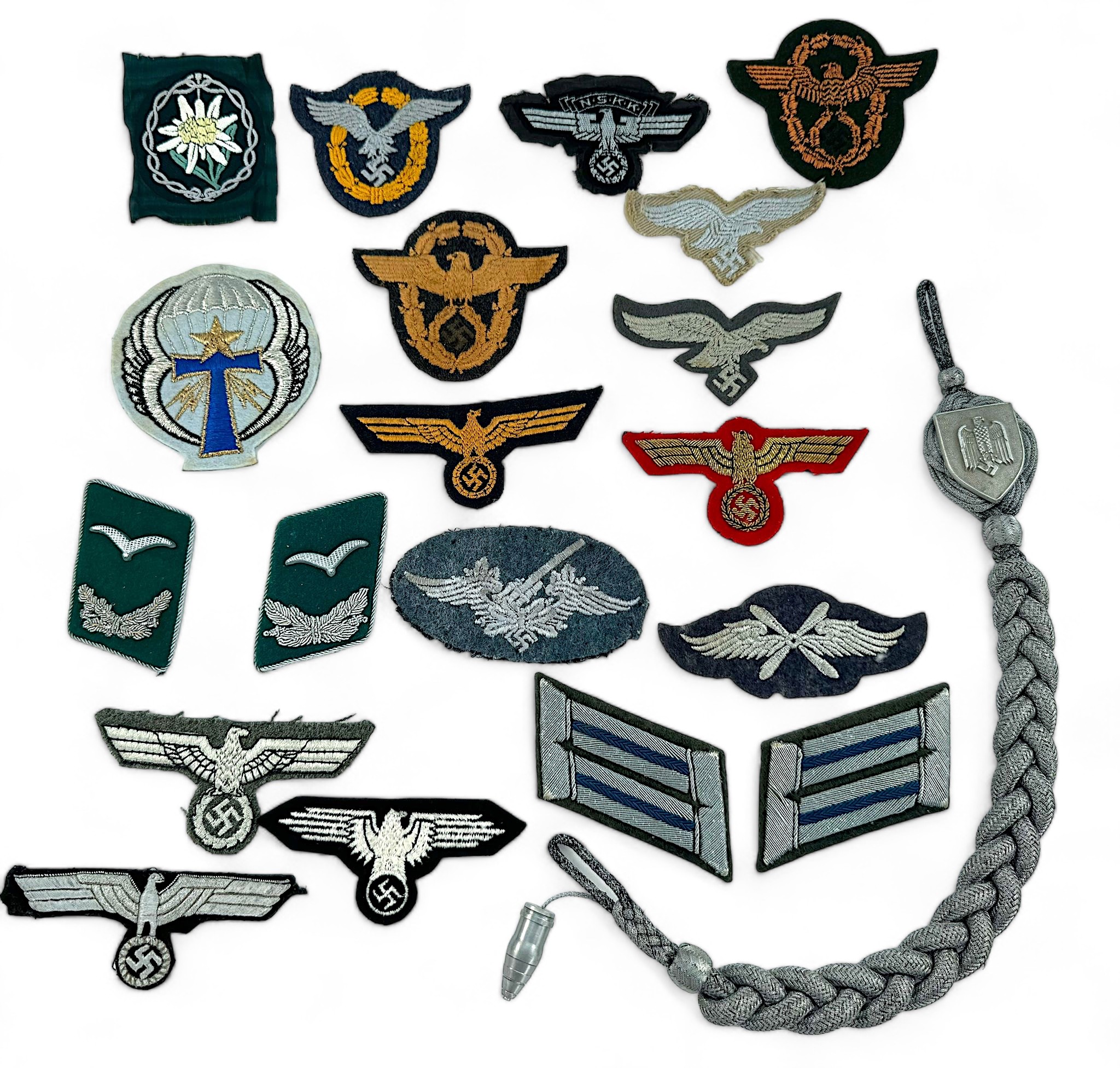 German Third Reich Interest: Various cloth patches including pair of Luftwaffe shoulder field