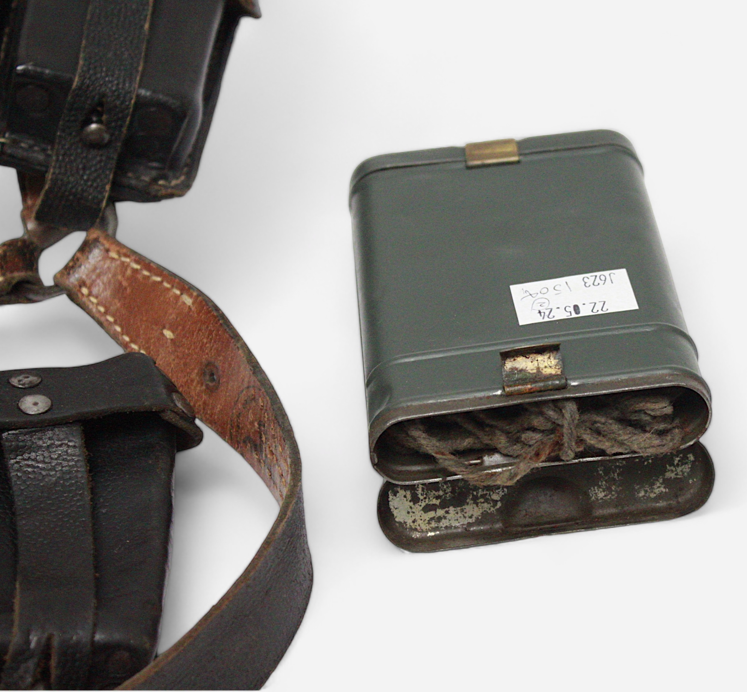 A WWII German Third Reich leather six-pouch ammunition belt, with Reichsadlet Eagle stamp, - Bild 2 aus 2