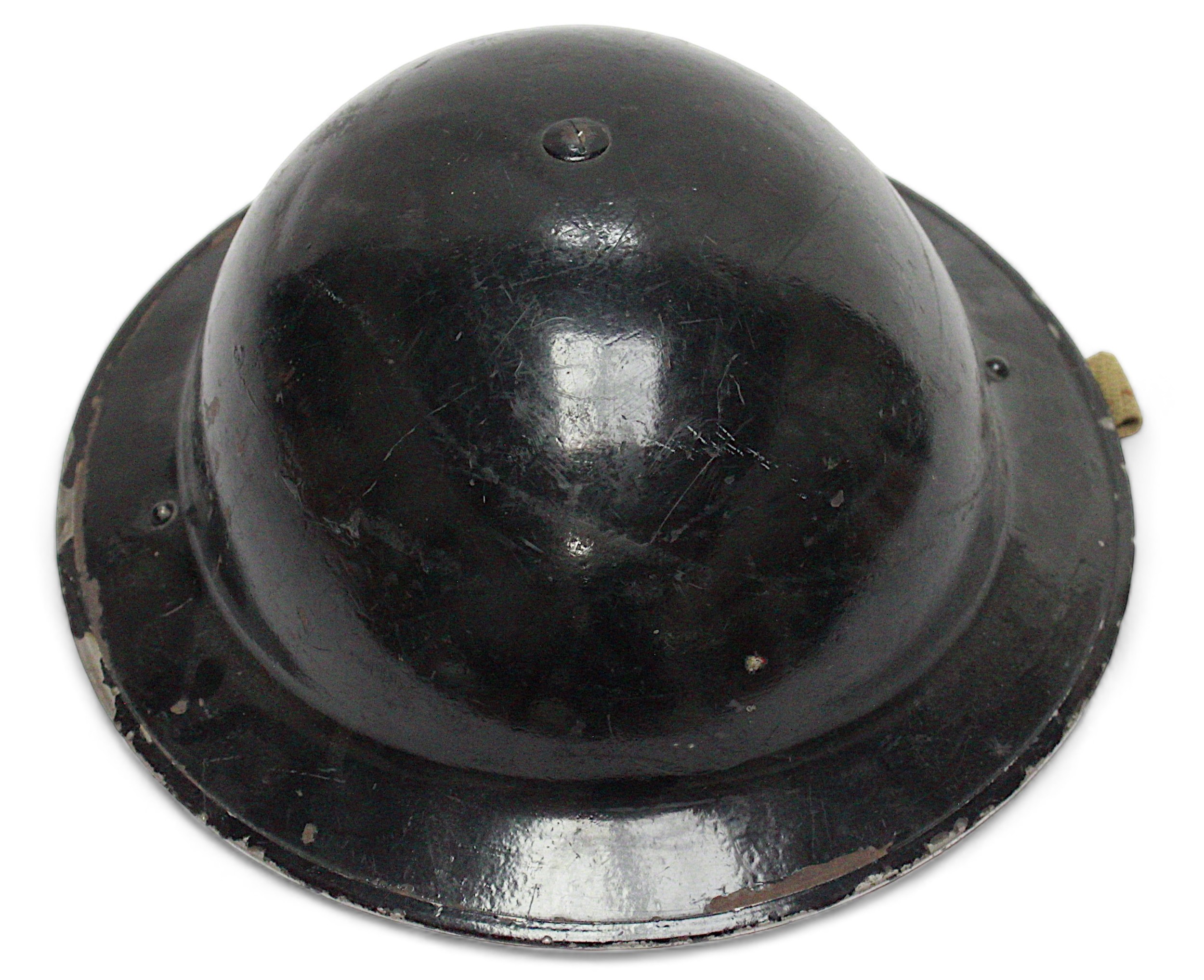 A black painted British WWII fire brigade steel helmet, with decal to front, numbered 431194 to - Bild 3 aus 6