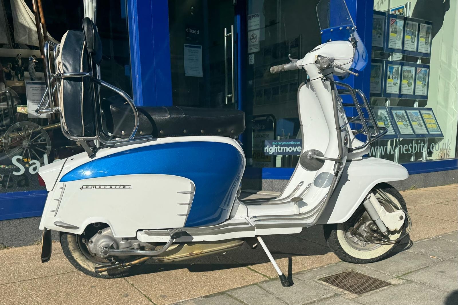 A 1966 Lambretta Li125 Special Series 3 scooter, finished in base candy blue and white, first - Image 4 of 4