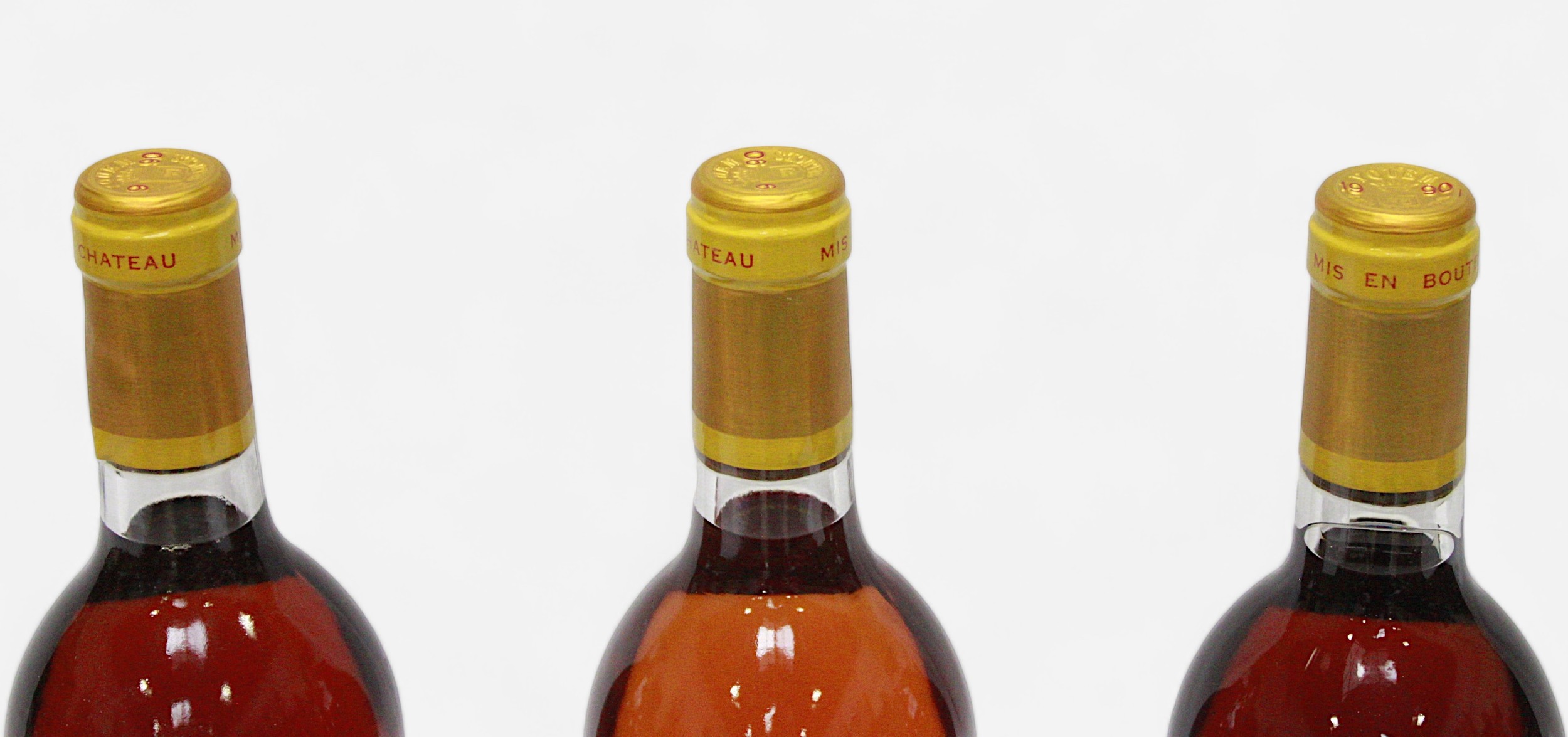 Three bottles of Chateau d’Yquem Premier Grand Cru Classe Sauternes 1990, 750ml, 13% vol. - Image 2 of 2