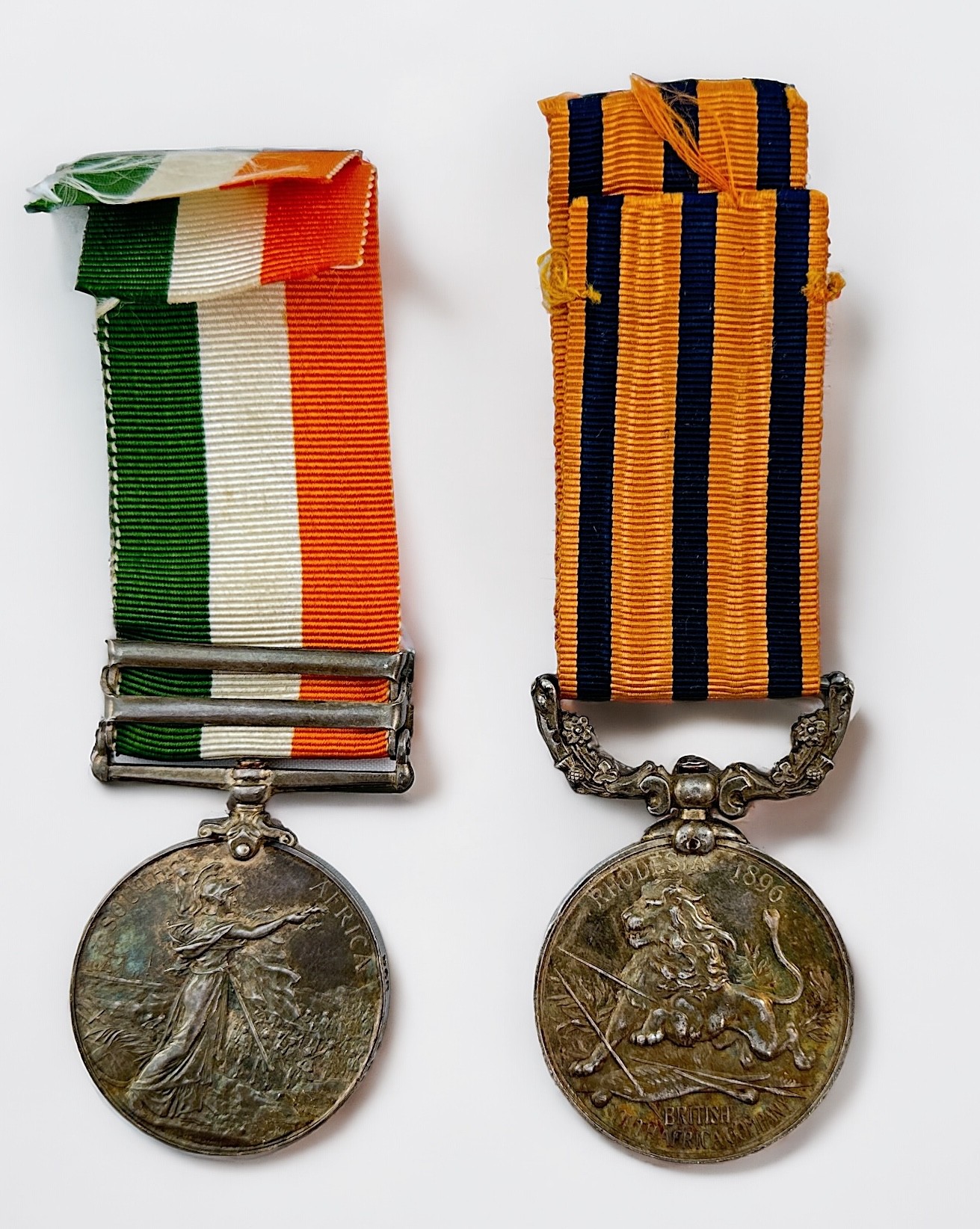 The British South Africa Company Medal, Rhodesia 1896 rev. named to 'SGt. H.H. HAINES MED. ST. - Bild 2 aus 3