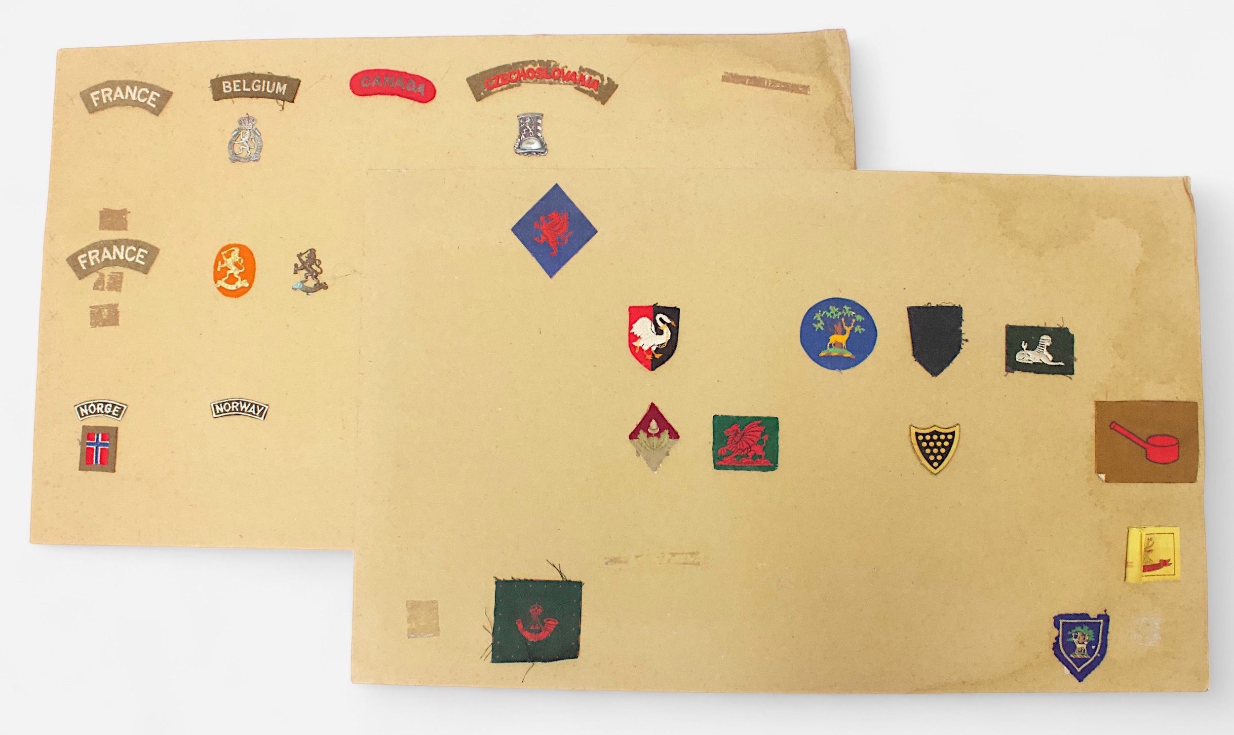 Fifteen card sheets displaying a good collection of assorted cap badges and patches including - Image 8 of 10