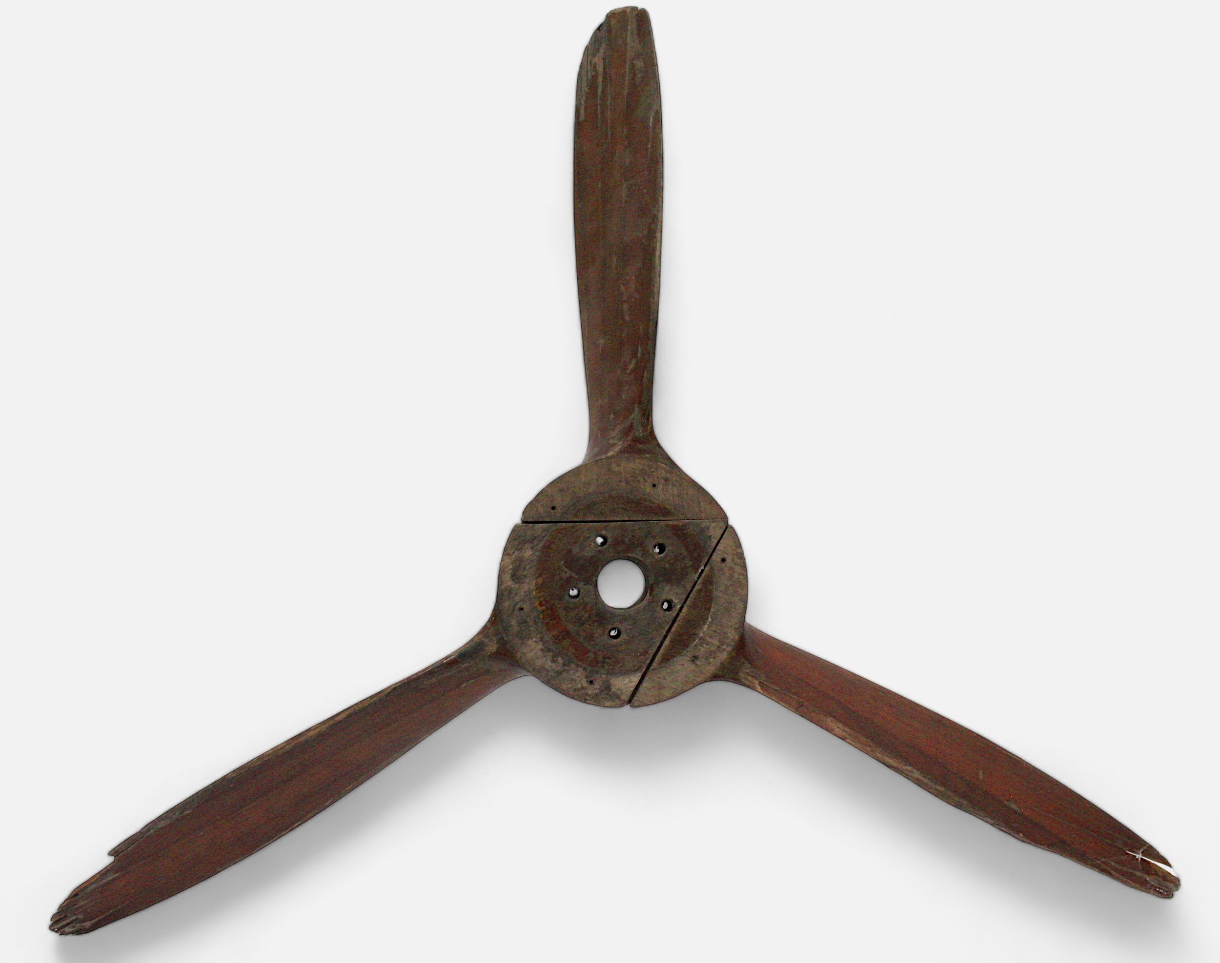 An early 20th Century three-blade wooden propeller, nine interlocking laminate mahogany - Image 2 of 2