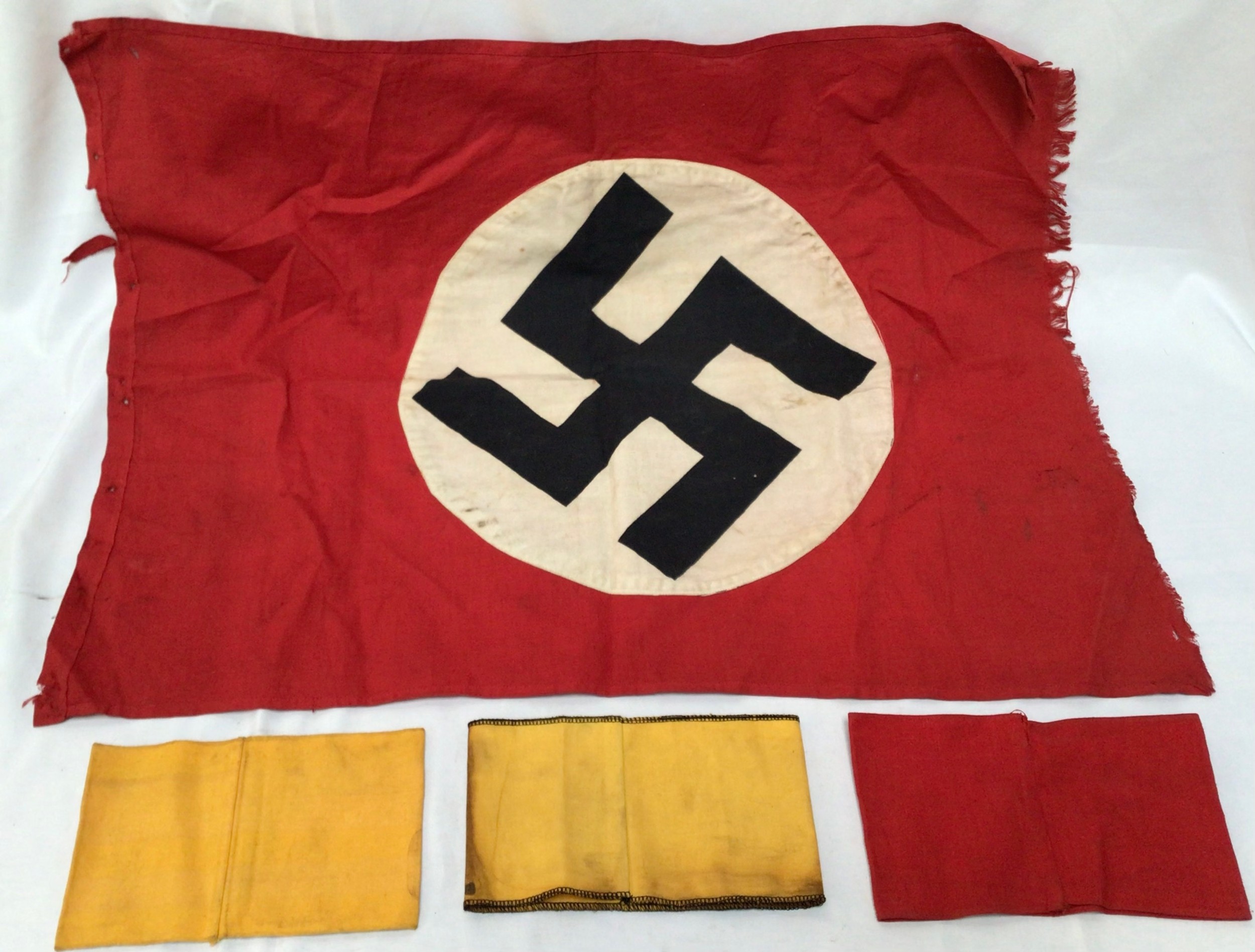 A German WWII double-sided NSDAP flag, stamped with German Labour Front (DAF) mark, 49cm x 65cm, - Bild 2 aus 2