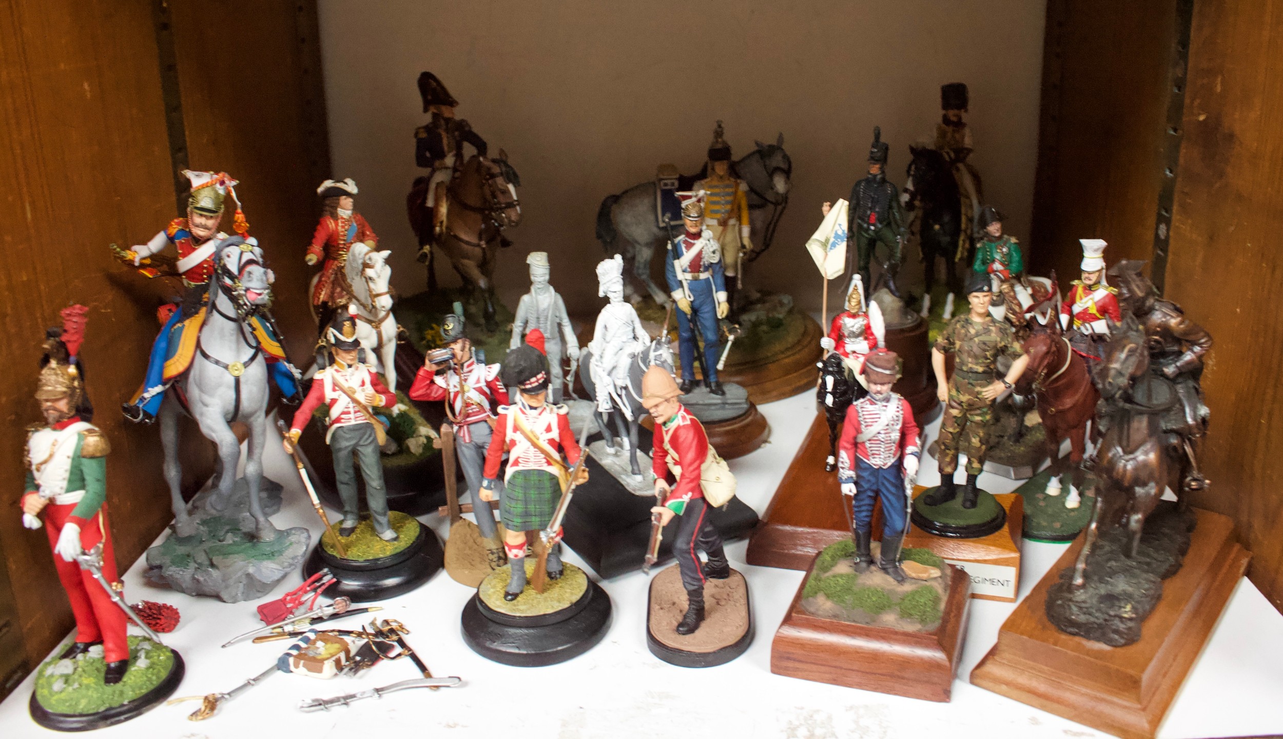 A large collection of assorted loose lead military figures, comprising D.F. Grieve Models and - Image 2 of 2