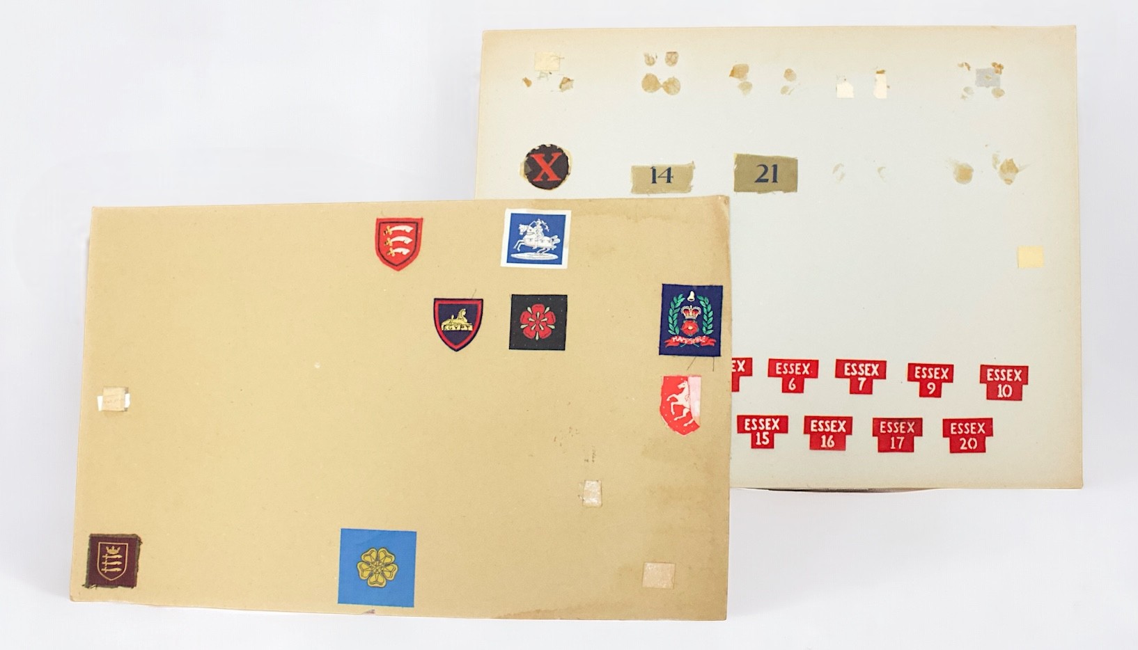 Fifteen card sheets displaying a good collection of assorted cap badges and patches including - Image 7 of 10