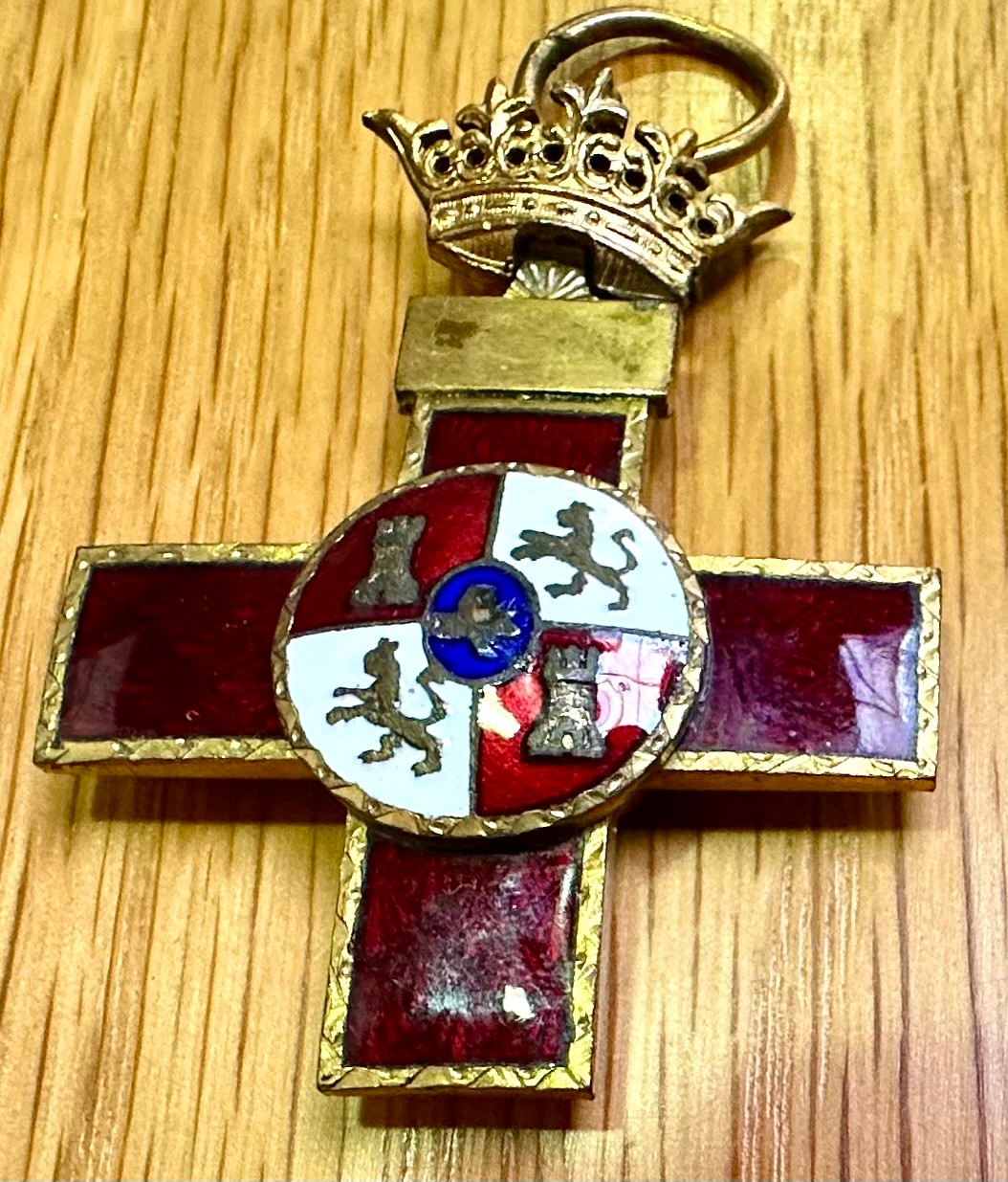 An Italian East Africa Campaign Medal 1936, A Spanish Cross of Military Merit (Civil War), and a - Image 3 of 3