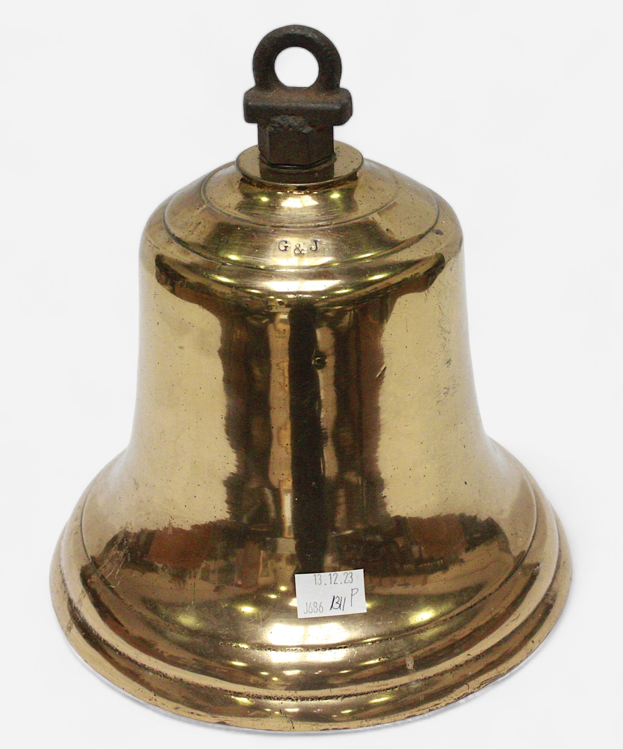 A WWII Air Ministry bronze/copper alloy scramble bell, stamped with ‘A.M.’ and dated 1940, and - Image 3 of 3
