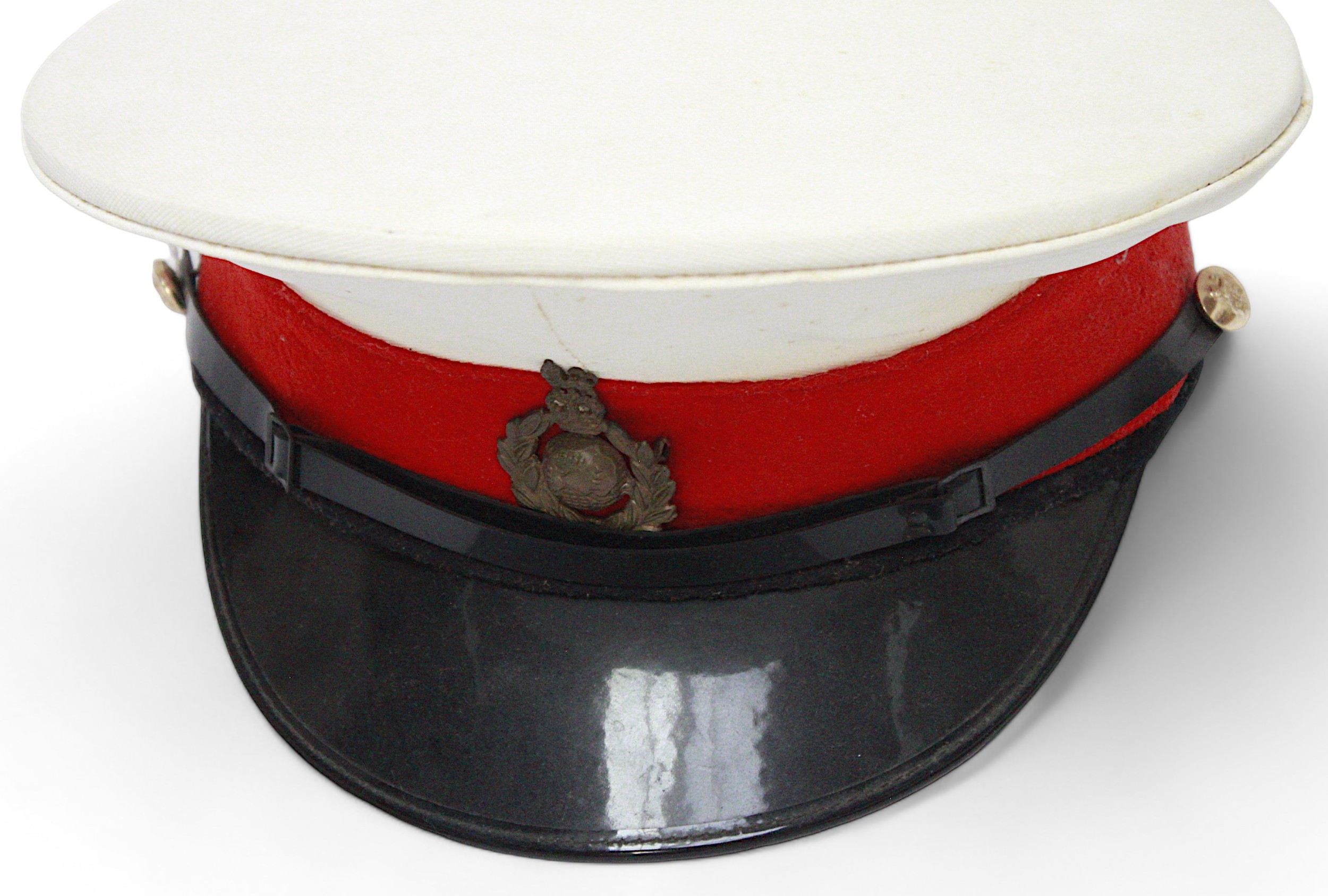 A Royal Marines peaked dress cap with cap badge, a green and black side cap with Mercian regiment - Bild 4 aus 5