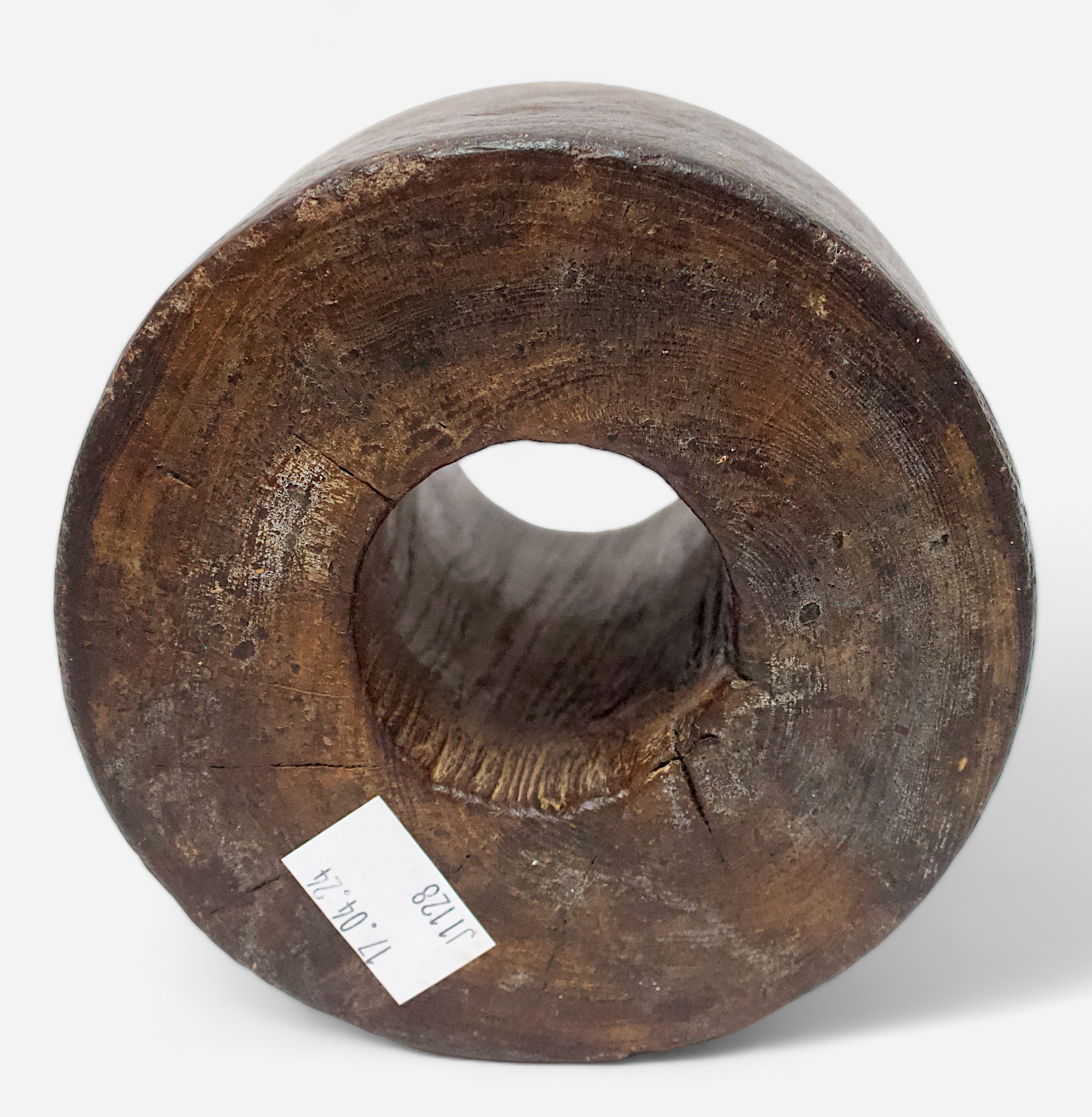 HMS Invincible 1744 Interest: A wooden ramrod head recovered from the wreck of ship in The Solent. - Bild 3 aus 3