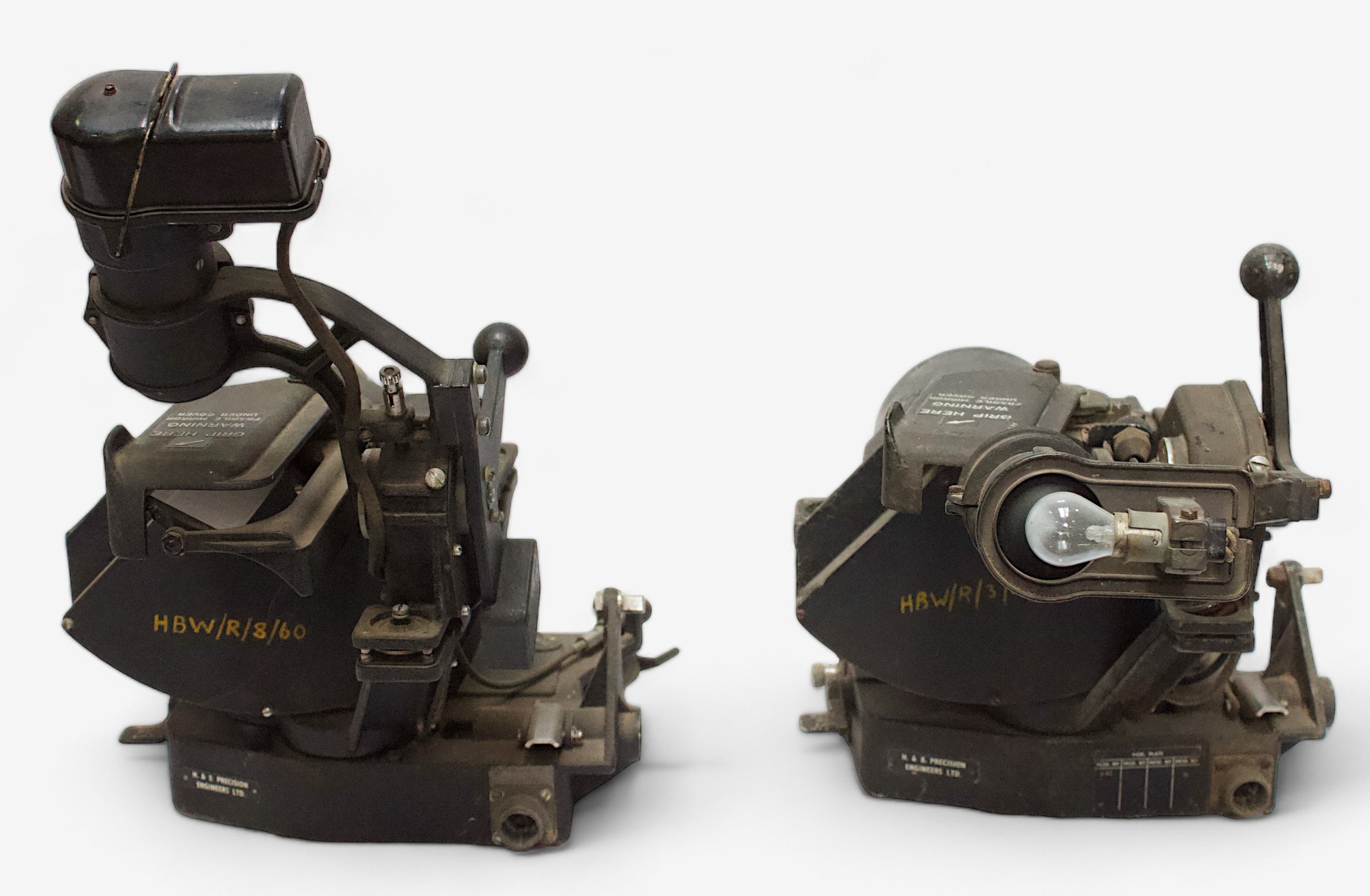A WWII American Air Force Mark XIV bombsight, a Roll Stabilising Unit T1 sight by Sherry Gyroscope - Image 5 of 5