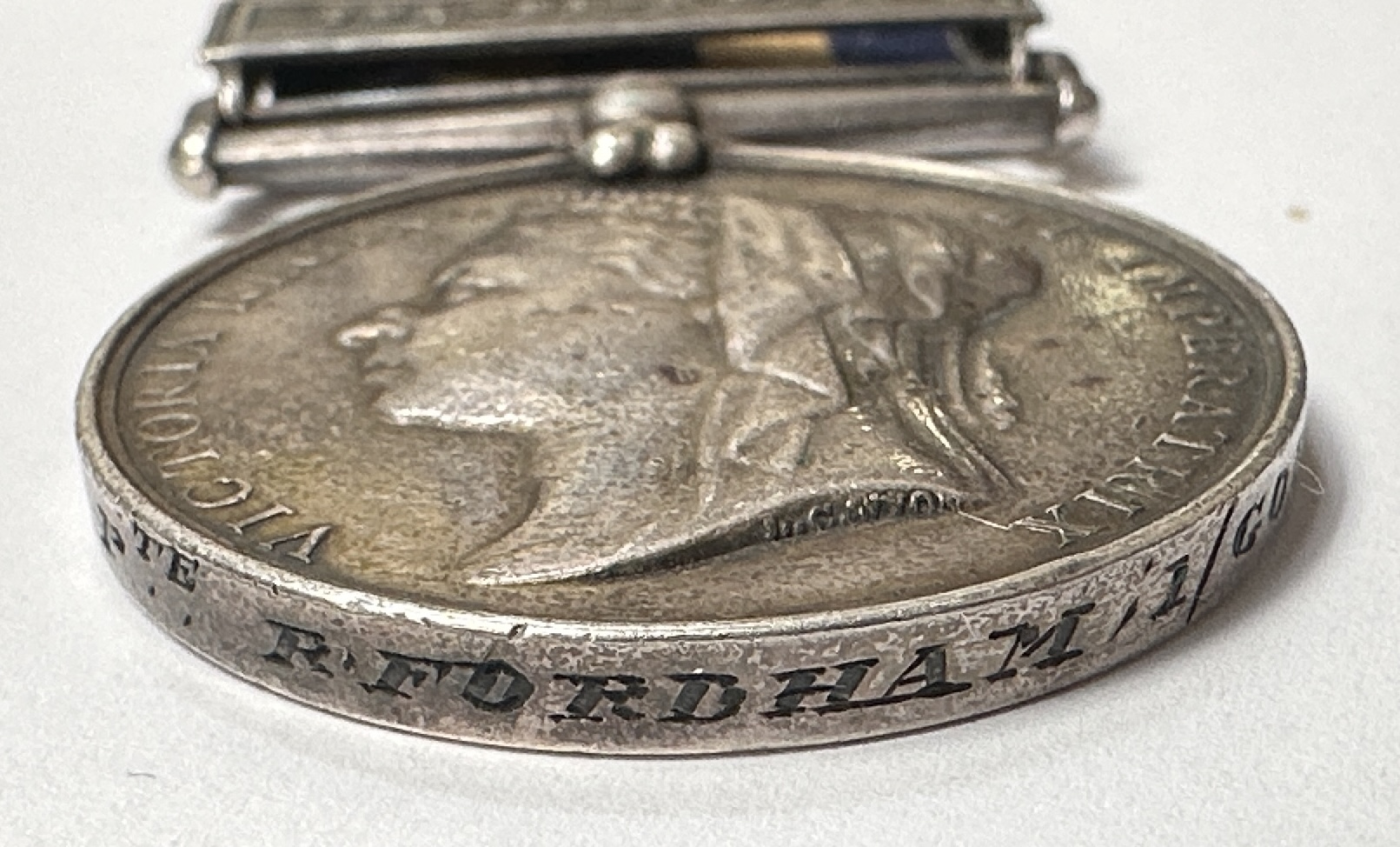 A Queen Victoria Egypt 1882 Medal with five Clasps for TEL-EL-KEBIR, SUAKIN 1884, EL-TEB-TAMAAI, THE - Image 4 of 4