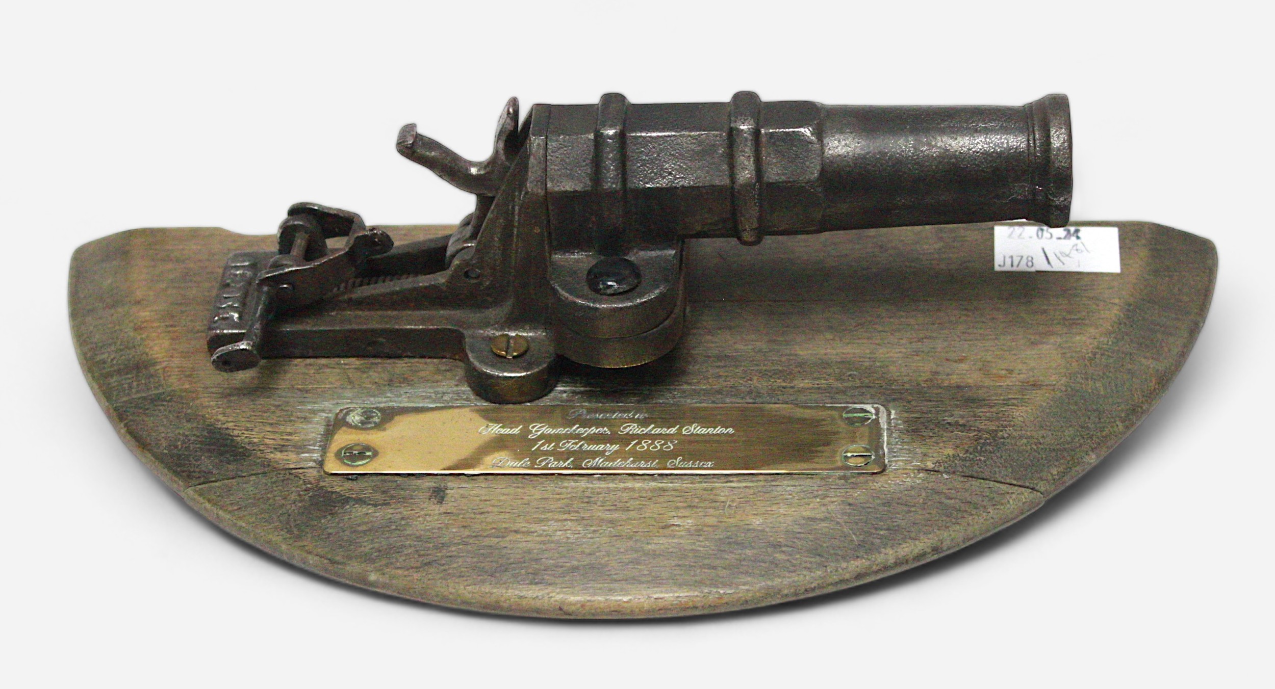 A Victorian gamekeepers poachers Alarm, miniature iron cannon, presented as a memento of service, - Image 2 of 3