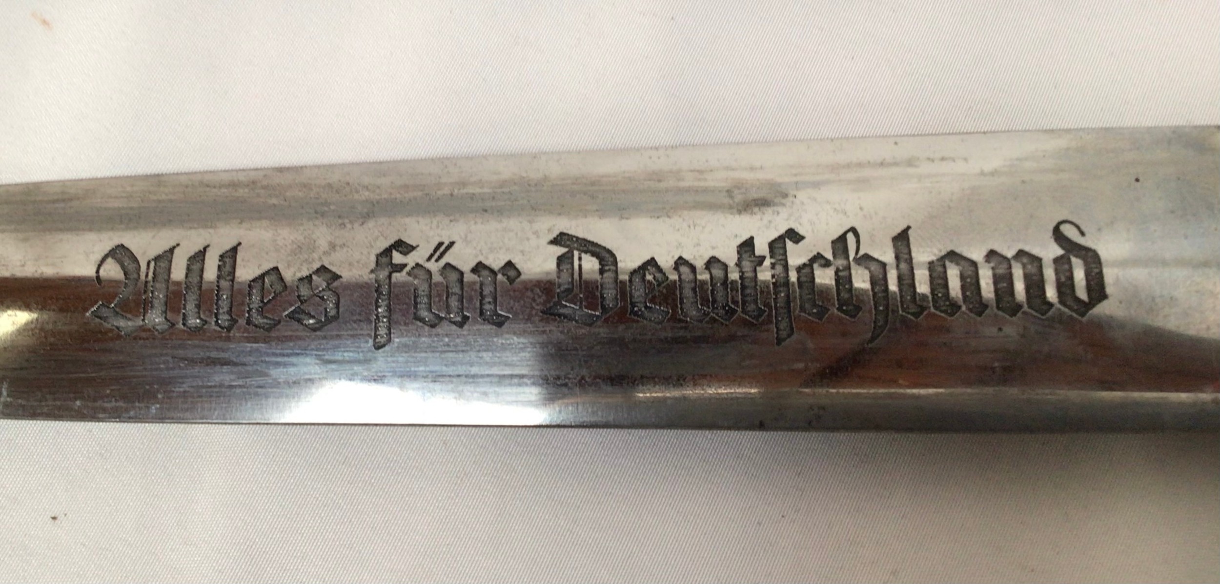 A WWII German Third Reich SA Dagger, blade engraved 'Alles Fűr Deutschland,' ricasso engraved - Image 3 of 4