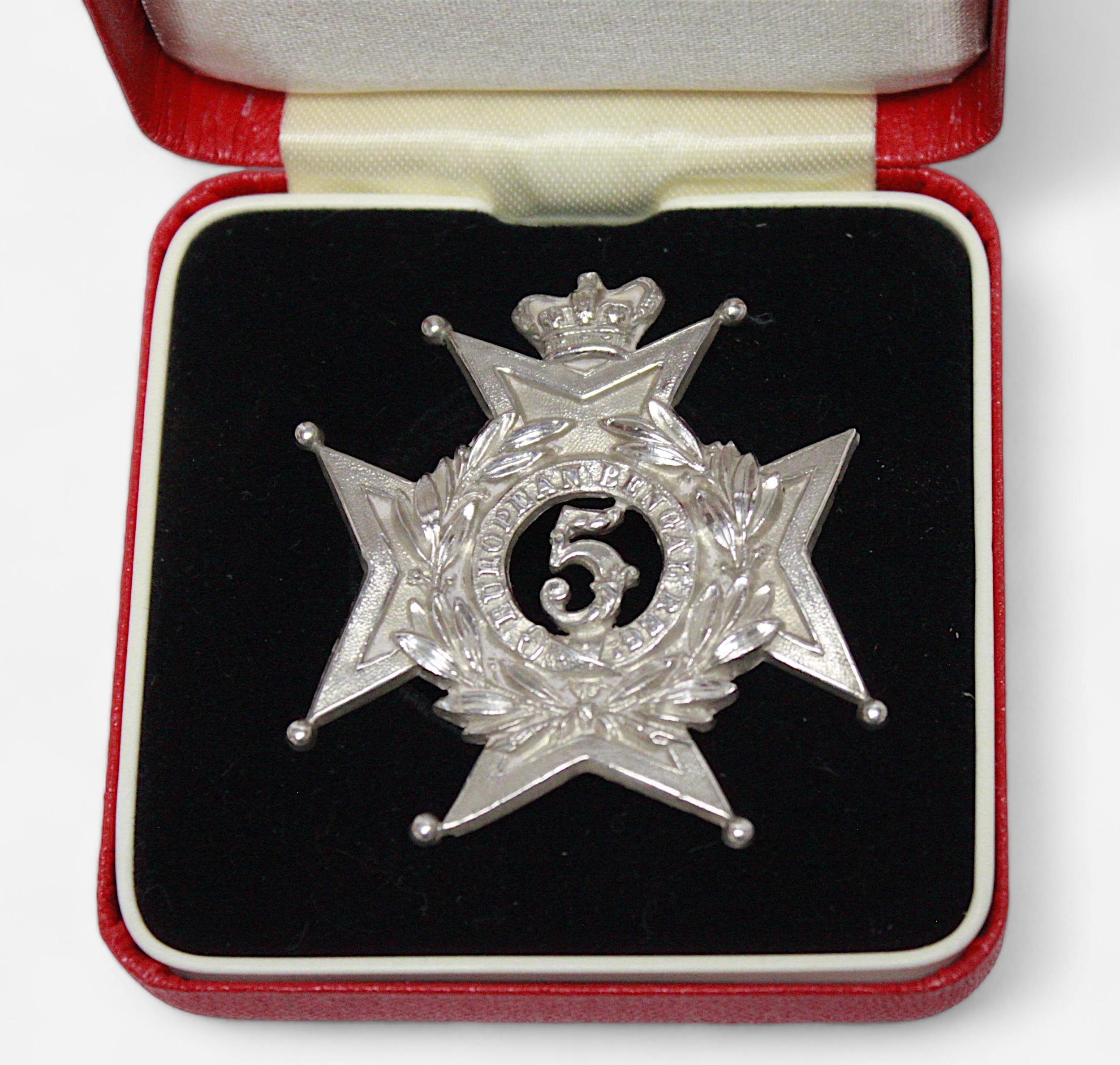 A rare 5th Bengal European Regiment cap badge, the central pierced section with the digit 5,