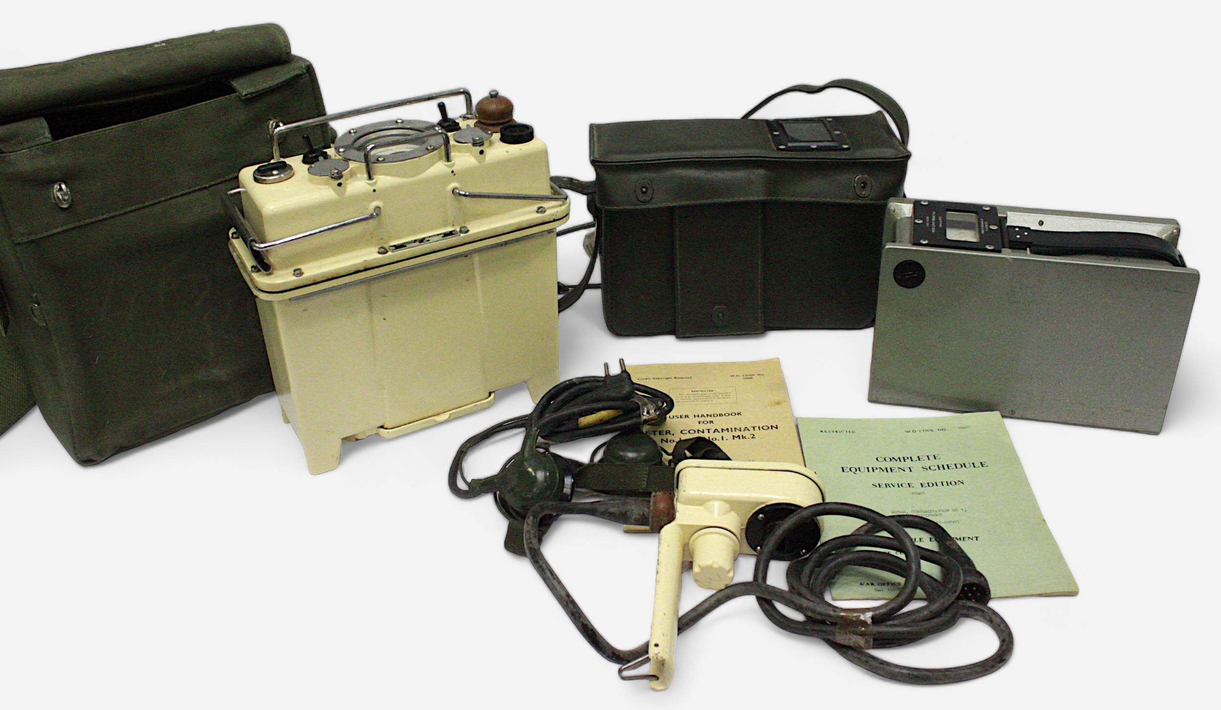 Three various British military issue radiological instruments, comprising a Meter Dose-Rate Portable - Image 2 of 5