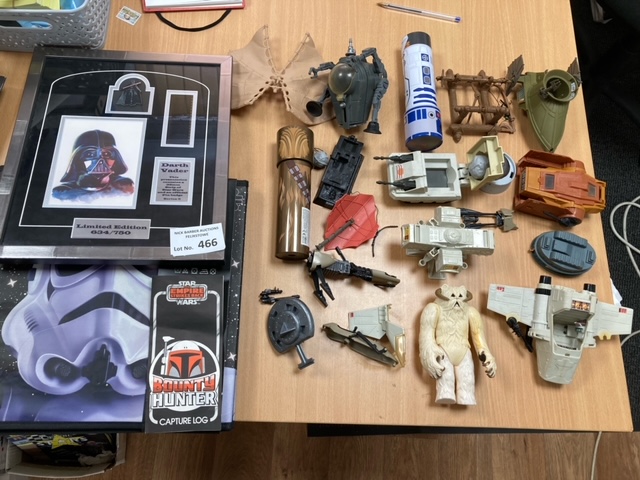 Diecast : Star Wars - mixed box of various inc sma - Image 2 of 2