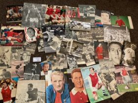 Football : Arsenal collection of magazine pages al
