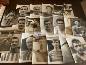 Football : Autographed original press photographs