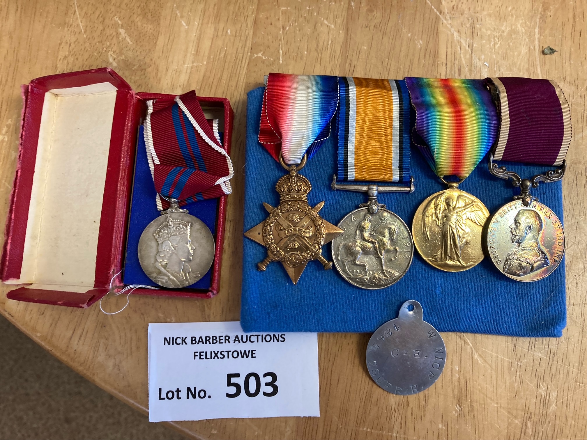 Militaria : WW! Medal set inc long service 7984 Sg