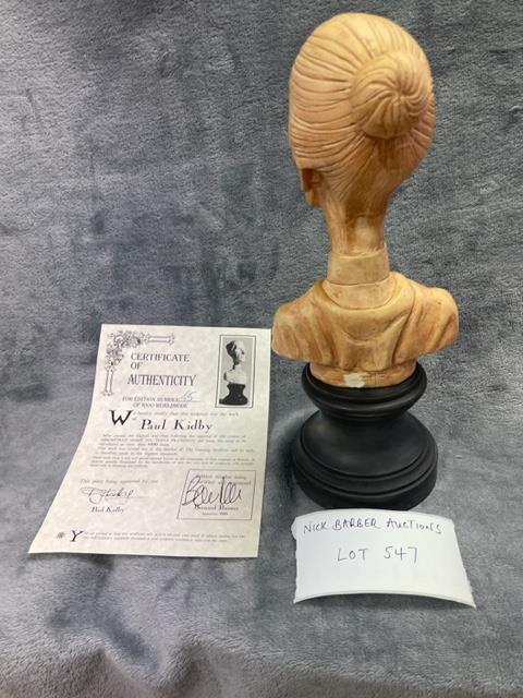 Collectables : Clarecraft Discworld - Bust of Gran - Image 2 of 3