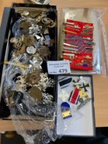 Collectables : Military items, badges, buttons etc