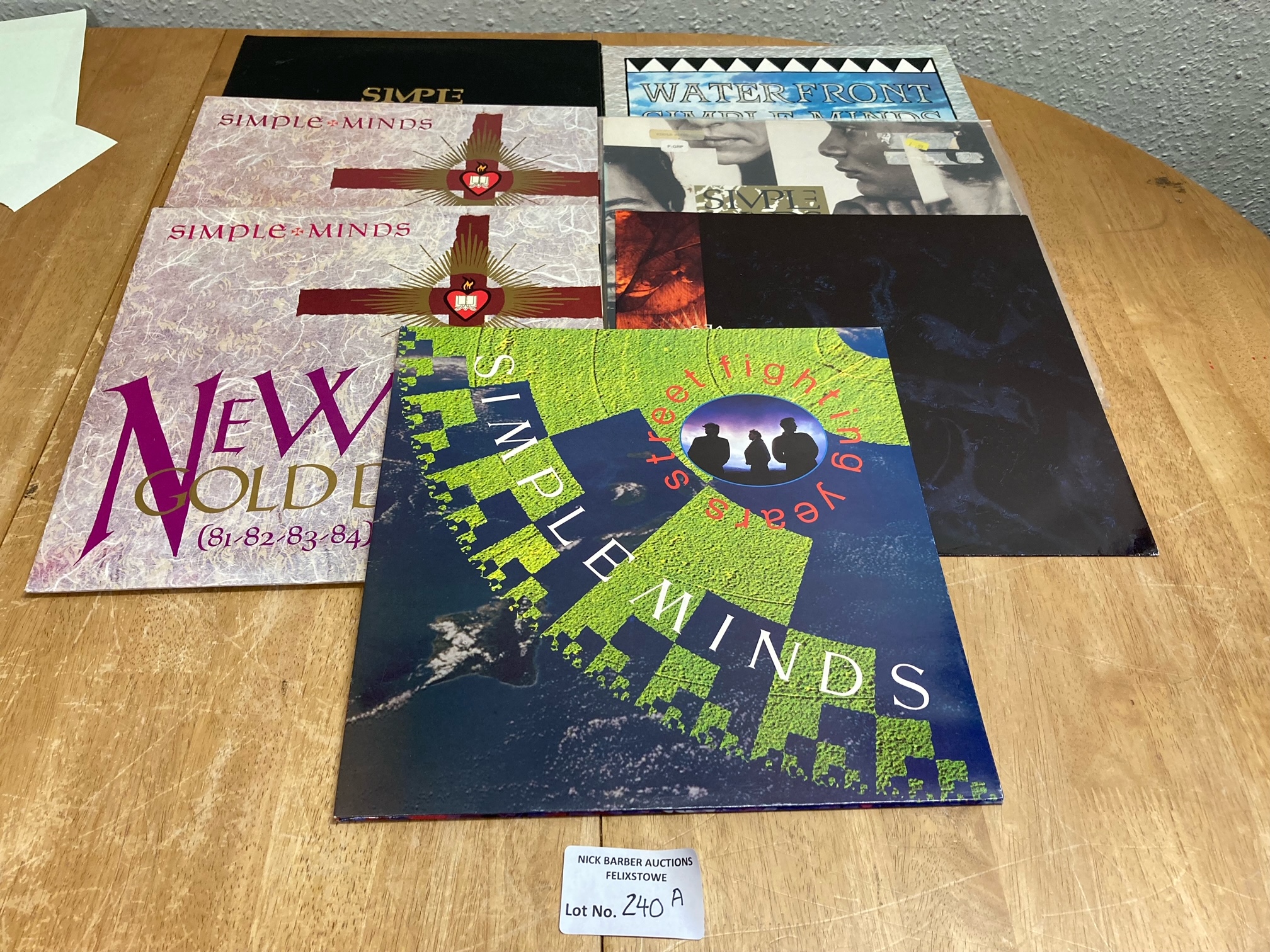 Records : 9 Simple Minds albums in fine condition